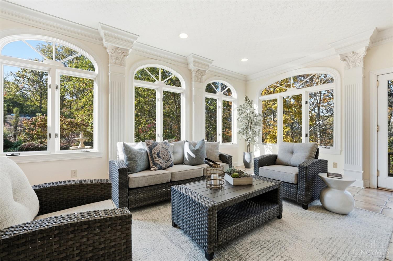 Anderson Twp, Ohio, 45230, United States, 5 Bedrooms Bedrooms, ,6 BathroomsBathrooms,Residential,For Sale,1988245