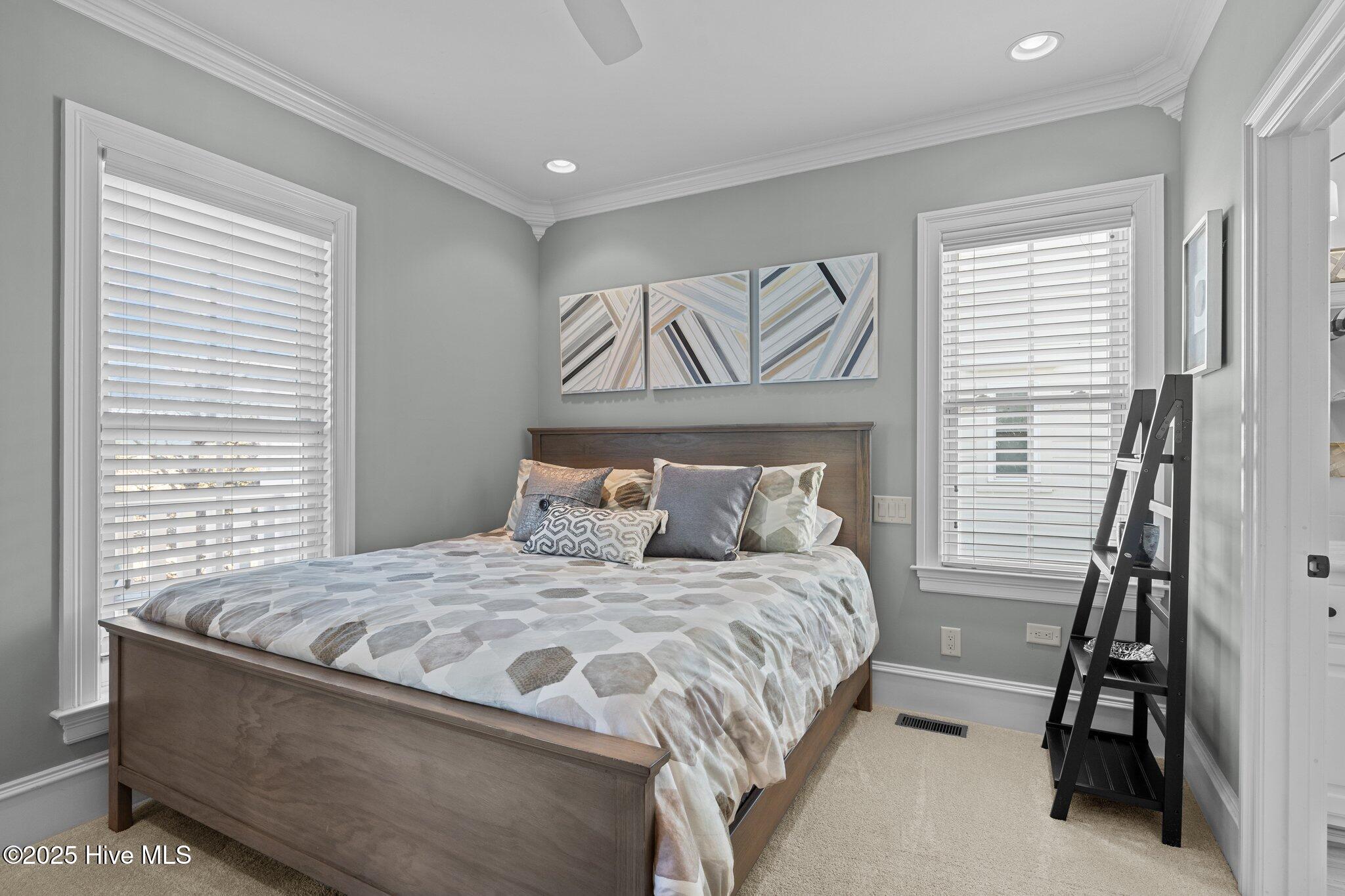 Newport, North Carolina, 28570, United States, 5 Bedrooms Bedrooms, ,7 BathroomsBathrooms,Residential,For Sale,1856837