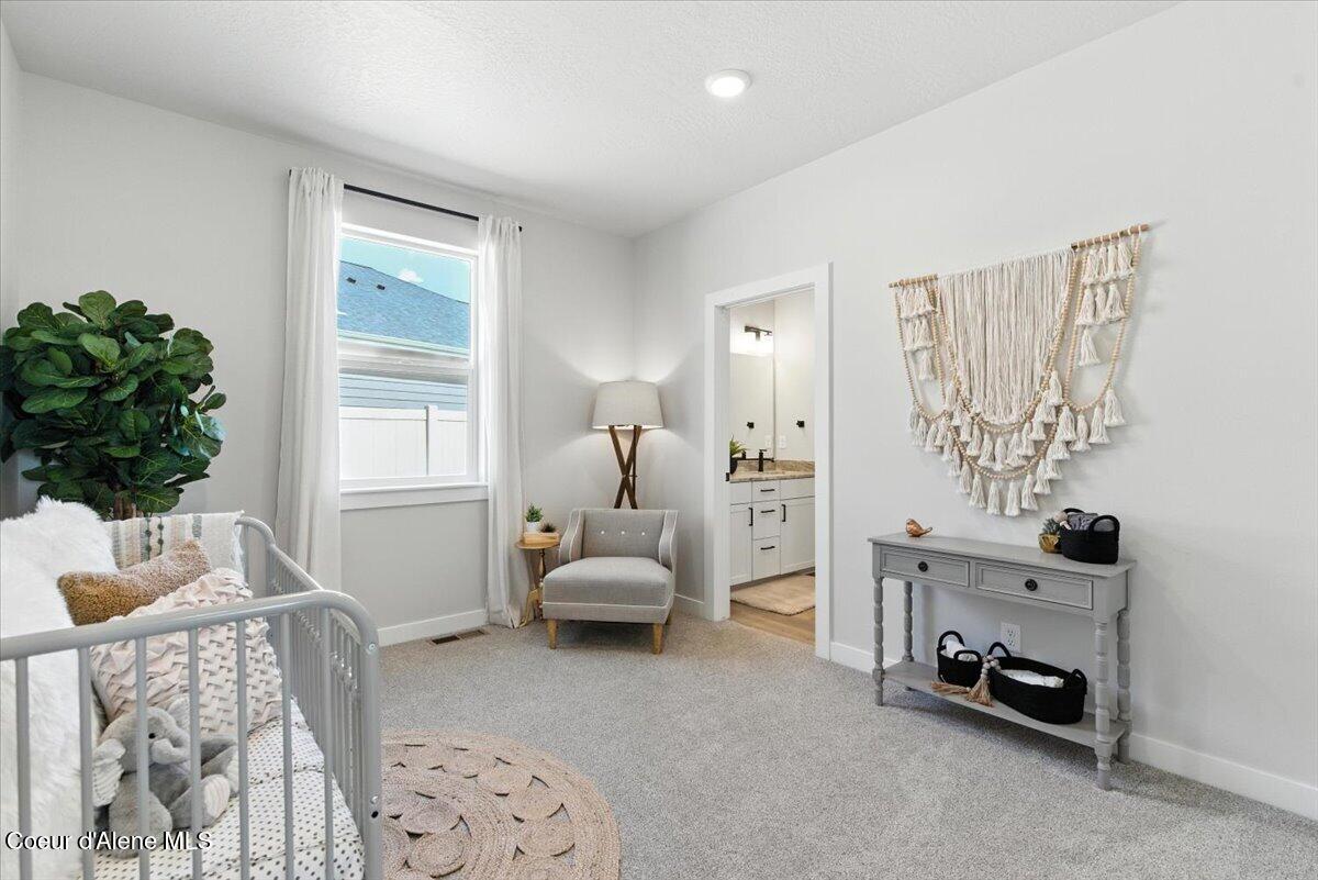 Coeur d'Alene, Idaho, 83815, United States, 4 Bedrooms Bedrooms, ,3 BathroomsBathrooms,Residential,For Sale,2009253