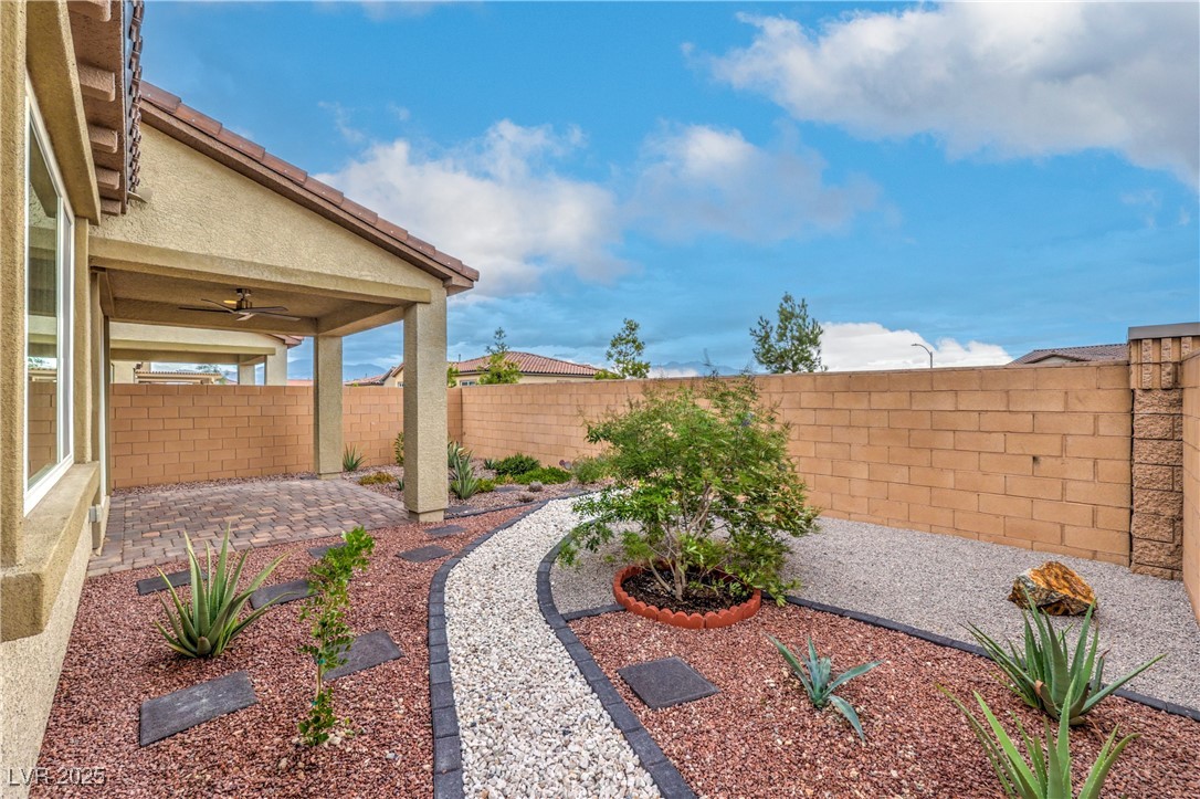 Las Vegas, Nevada, 89166, United States, 3 Bedrooms Bedrooms, ,3 BathroomsBathrooms,Residential,For Sale,1966892