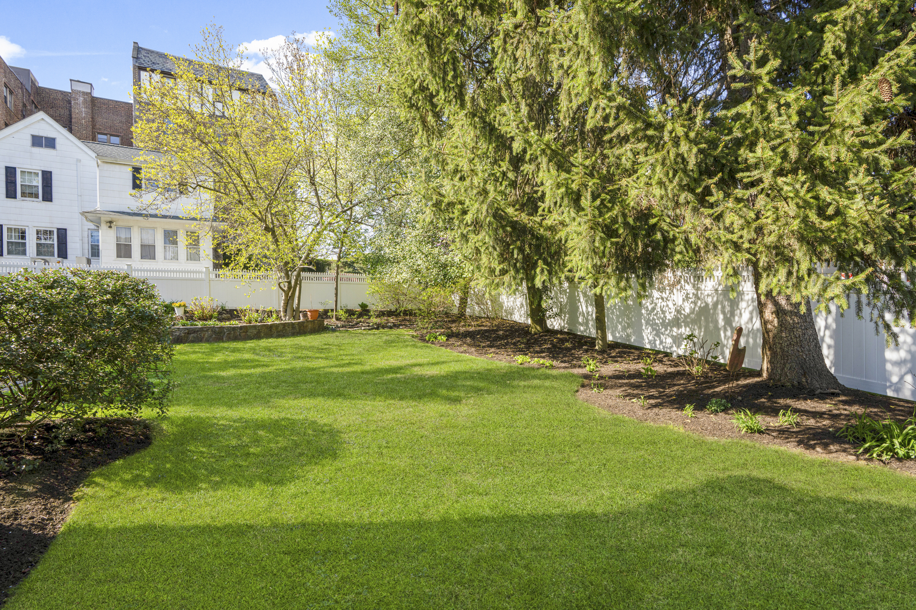  Lovely Heathcote Hill Colonial - 物件實景