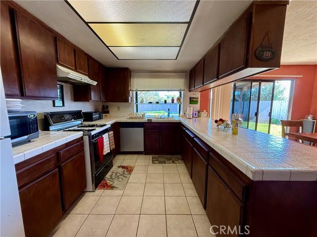 Moreno Valley, California, 92557, United States, 4 Bedrooms Bedrooms, ,2 BathroomsBathrooms,Residential,For Sale,2010374