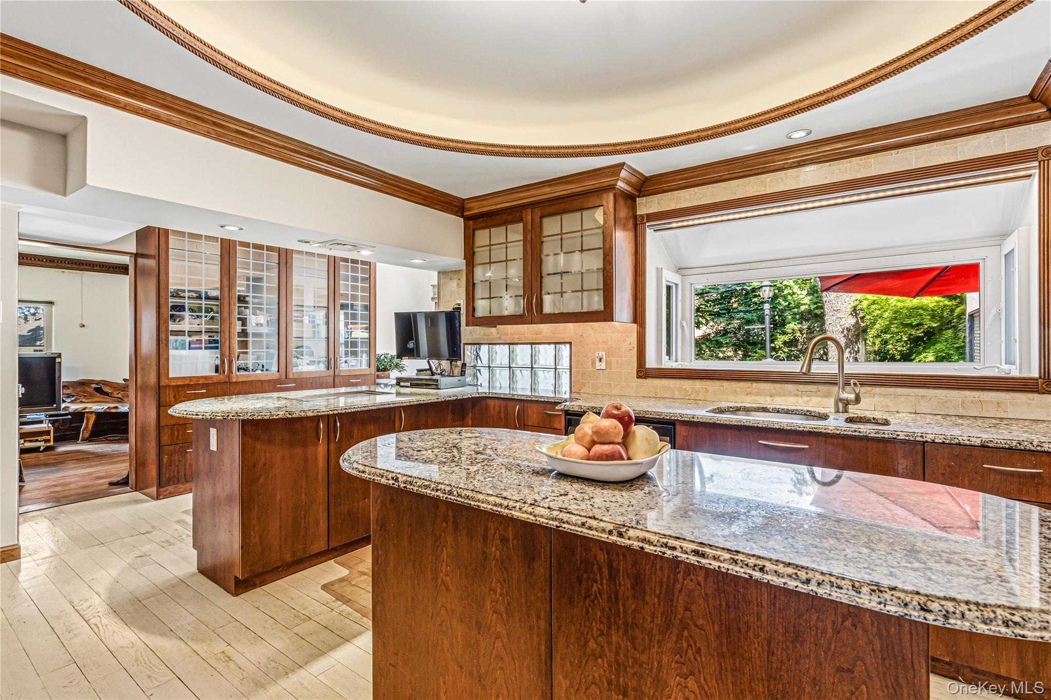  36 Strathmore Road, Great Neck, NY, 11023 - 物件實景