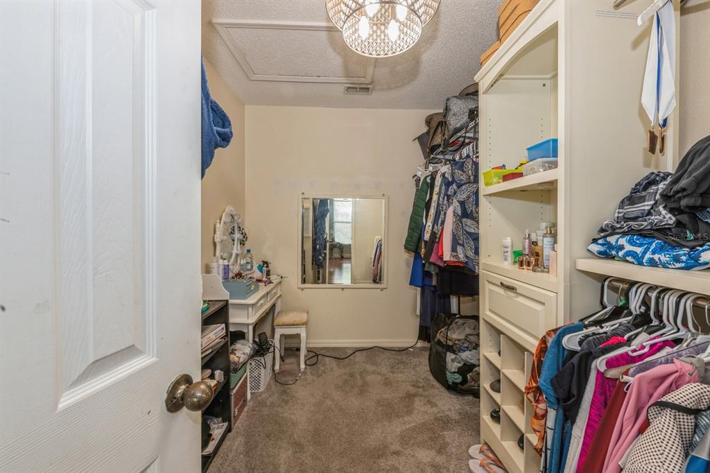 Longwood, Florida, 32750, United States, 6 Bedrooms Bedrooms, ,4 BathroomsBathrooms,Residential,For Sale,1896627