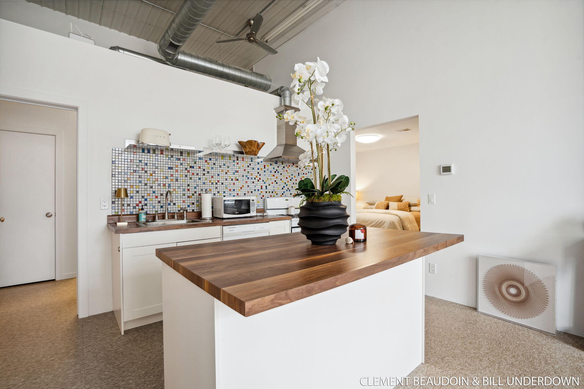 Fennville, Michigan, 49408, United States, 5 Bedrooms Bedrooms, ,7 BathroomsBathrooms,Residential,For Sale,1973707