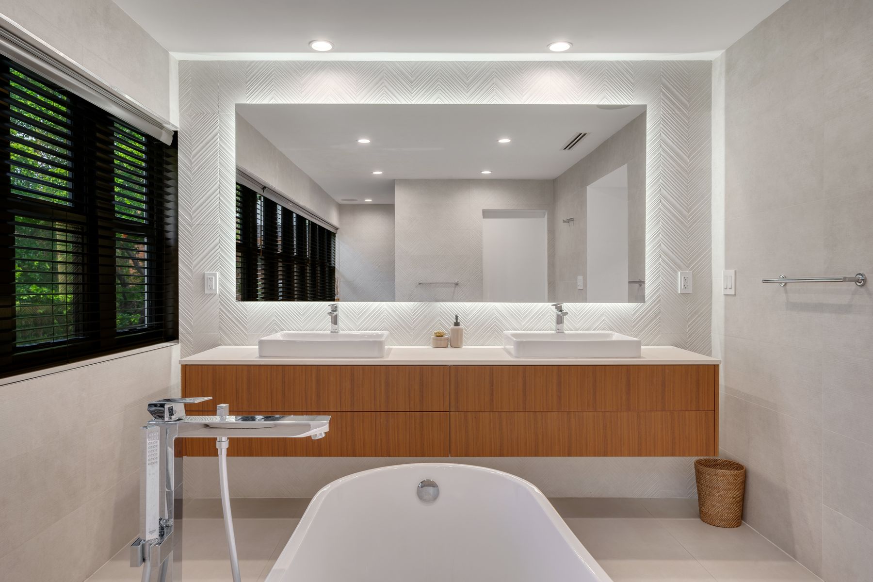 10659 NE Quaybridge Ct, Miami, FL, 33138 - 物件實景