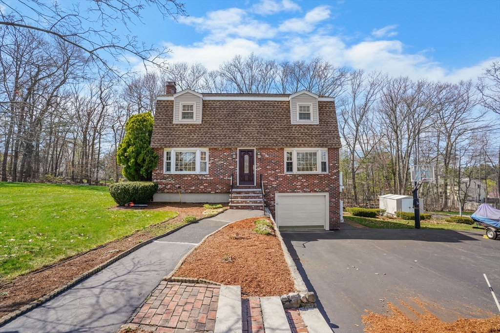 Burlington, Massachusetts, 01803, United States, 3 Bedrooms Bedrooms, ,2 BathroomsBathrooms,Residential,For Sale,2039576