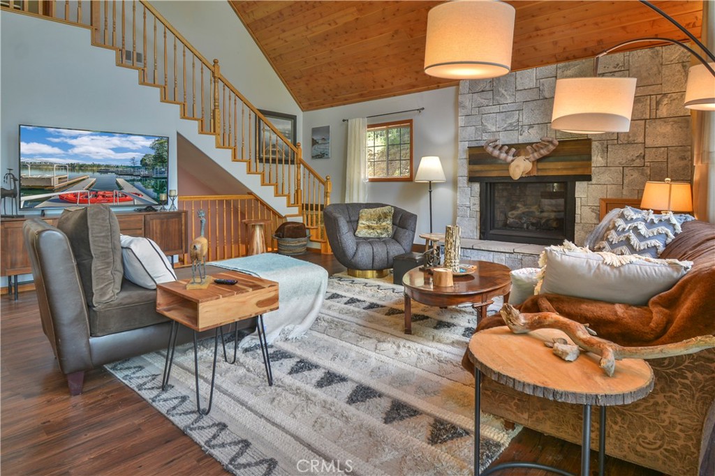 Lake Arrowhead, California, 92317, United States, 3 Bedrooms Bedrooms, ,3 BathroomsBathrooms,Residential,For Sale,1890346