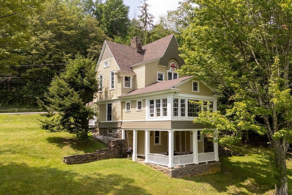 Stamford, New York, 13786, United States, 5 Bedrooms Bedrooms, ,2 BathroomsBathrooms,Residential,For Sale,1925554