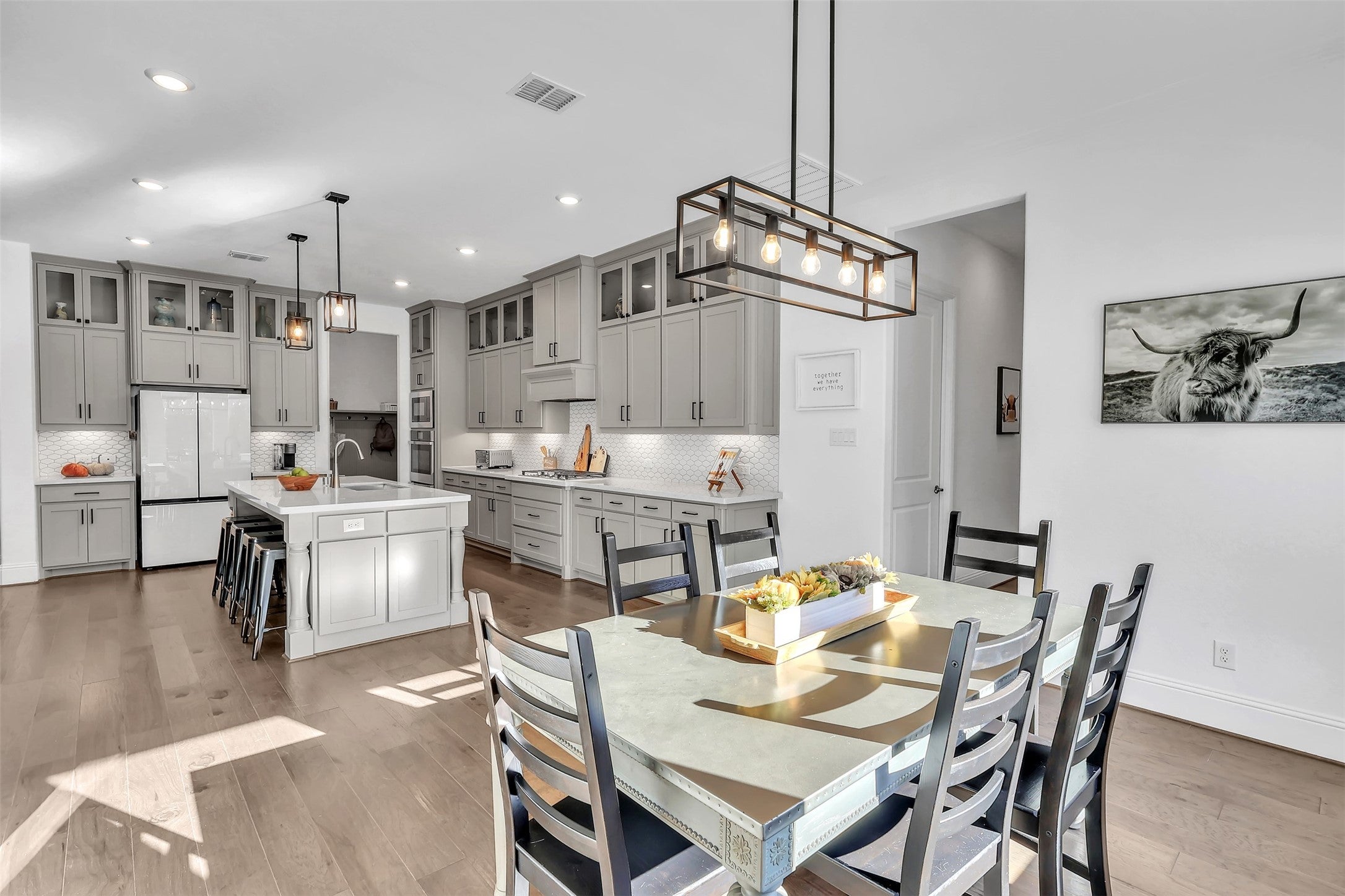 Keller, Texas, 76248, United States, 4 Bedrooms Bedrooms, ,5 BathroomsBathrooms,Residential,For Sale,1981790