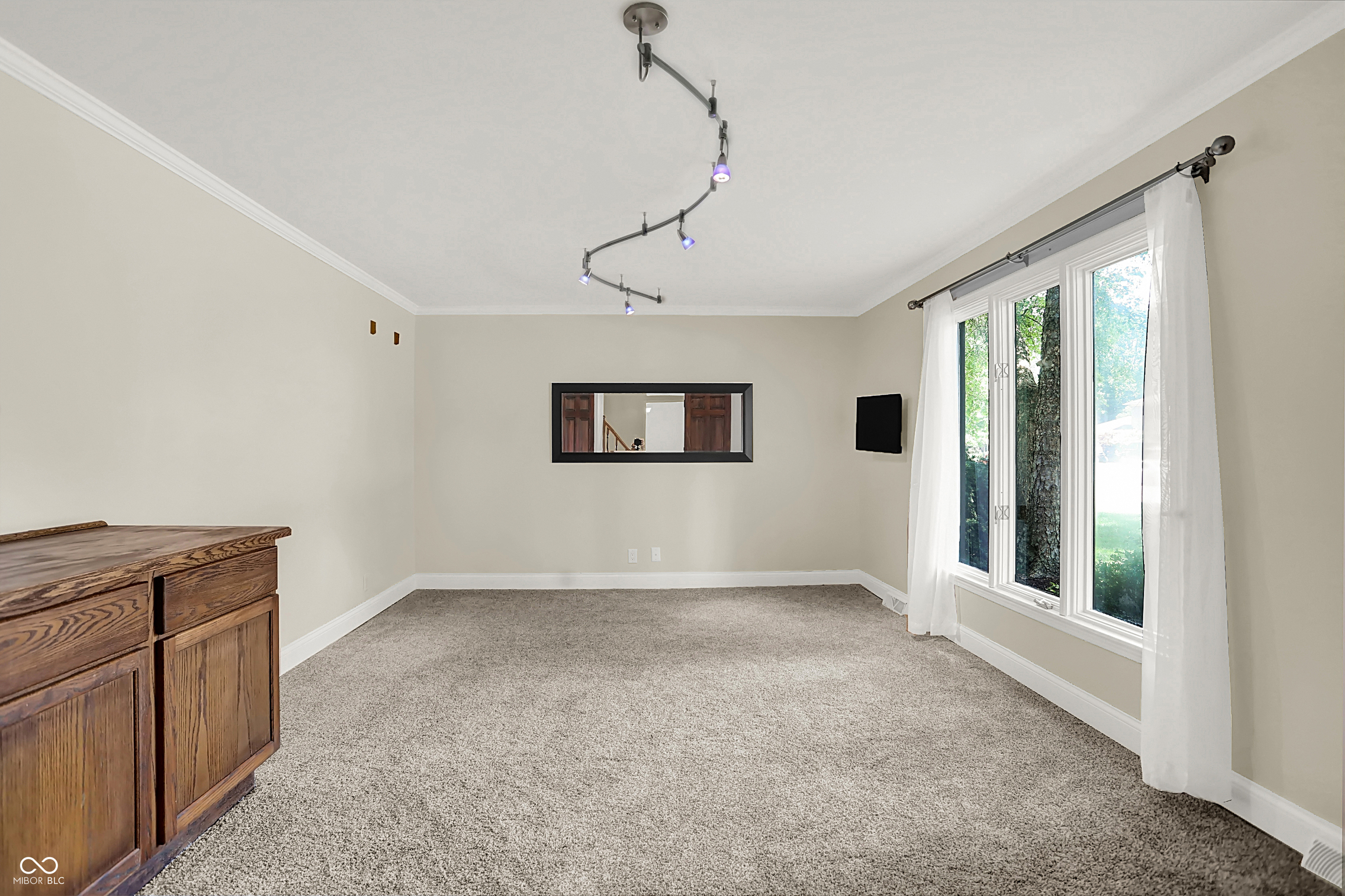 Carmel, Indiana, 46033, United States, 5 Bedrooms Bedrooms, ,4 BathroomsBathrooms,Residential,For Sale,1928724
