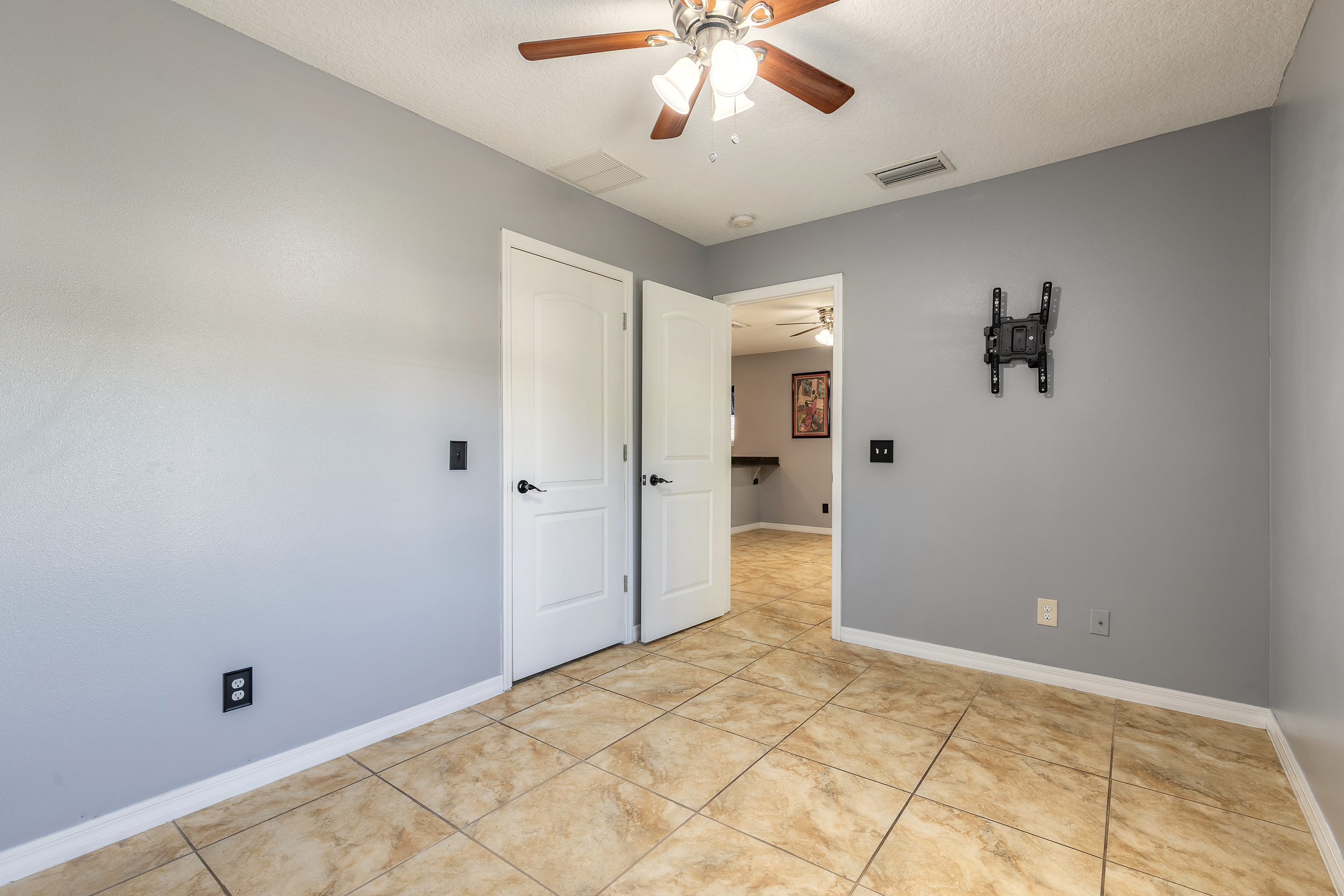 Daytona Beach, Florida, 32118, United States, 5 Bedrooms Bedrooms, ,3 BathroomsBathrooms,Residential,For Sale,1982545