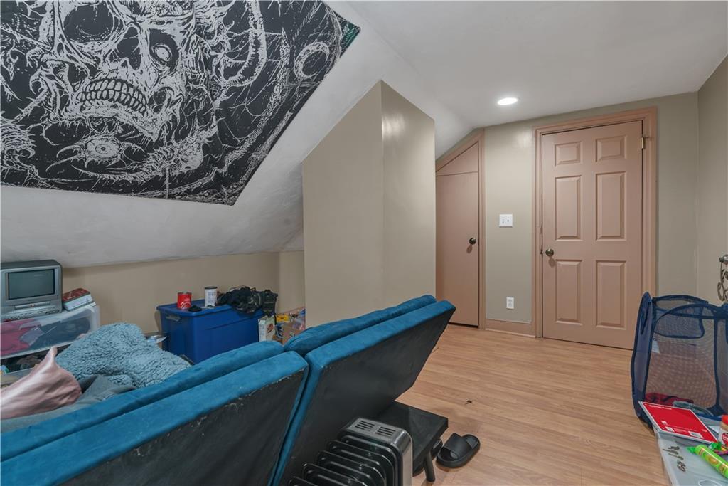 Providence, Rhode Island, 02909, United States, 13 Bedrooms Bedrooms, ,5 BathroomsBathrooms,Residential,For Sale,2022811