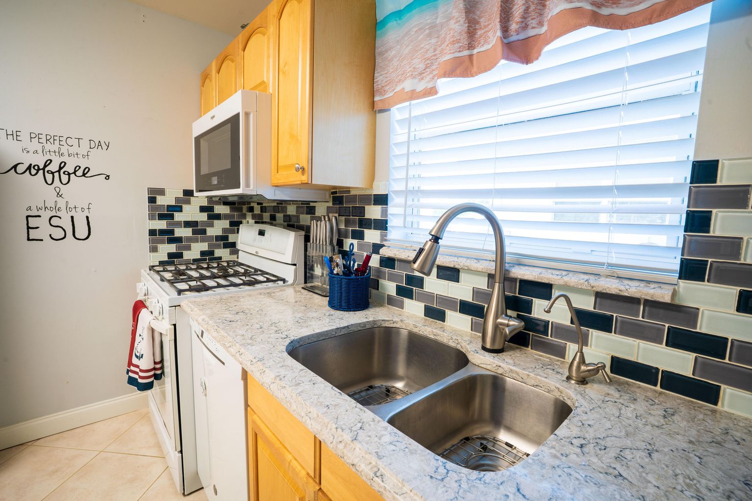 Palm Beach Gardens, Florida, 33410, United States, 4 Bedrooms Bedrooms, ,2 BathroomsBathrooms,Residential,For Sale,1981355