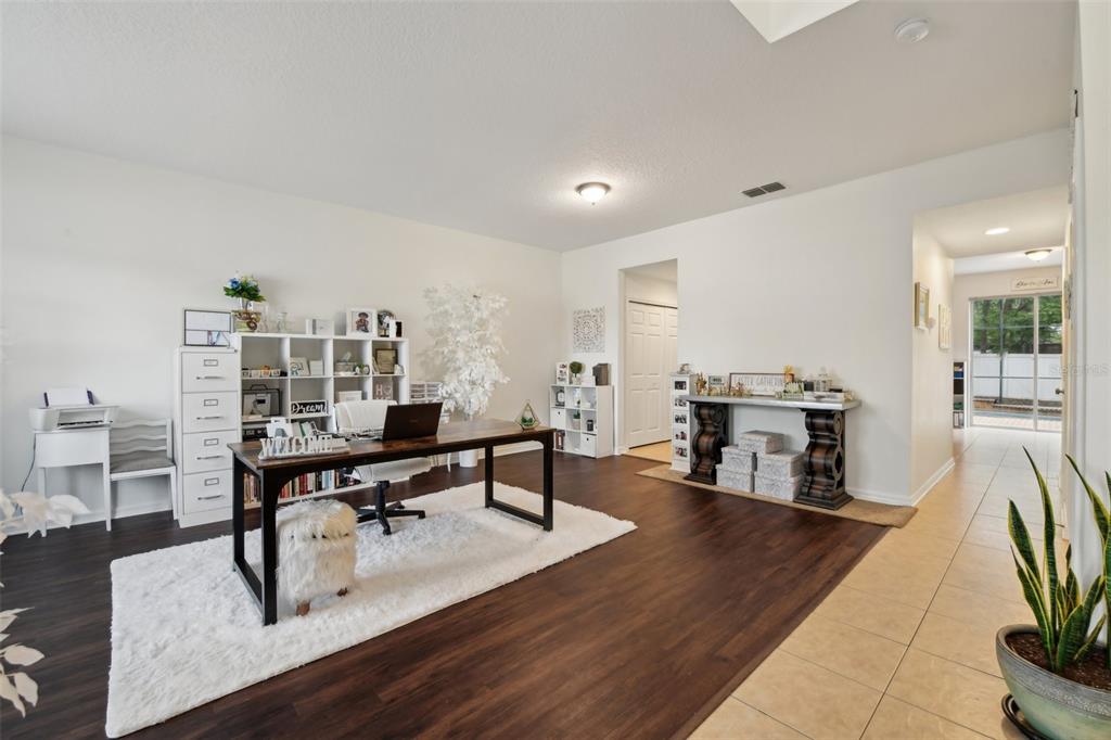 Leesburg, Florida, 34748, United States, 6 Bedrooms Bedrooms, ,5 BathroomsBathrooms,Residential,For Sale,1785536