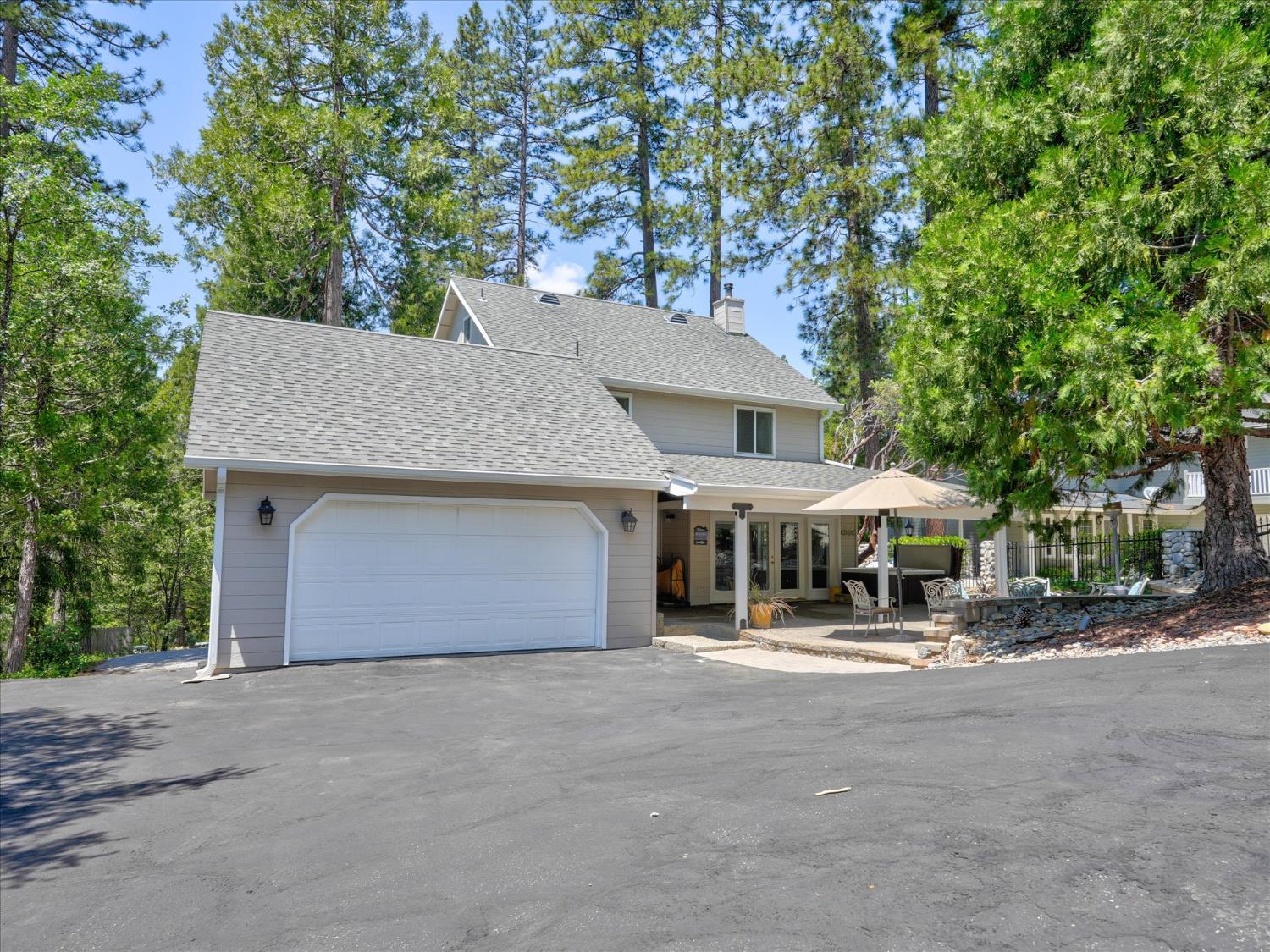 Bass Lake, California, 93604, United States, 3 Bedrooms Bedrooms, ,3 BathroomsBathrooms,Residential,For Sale,2049095