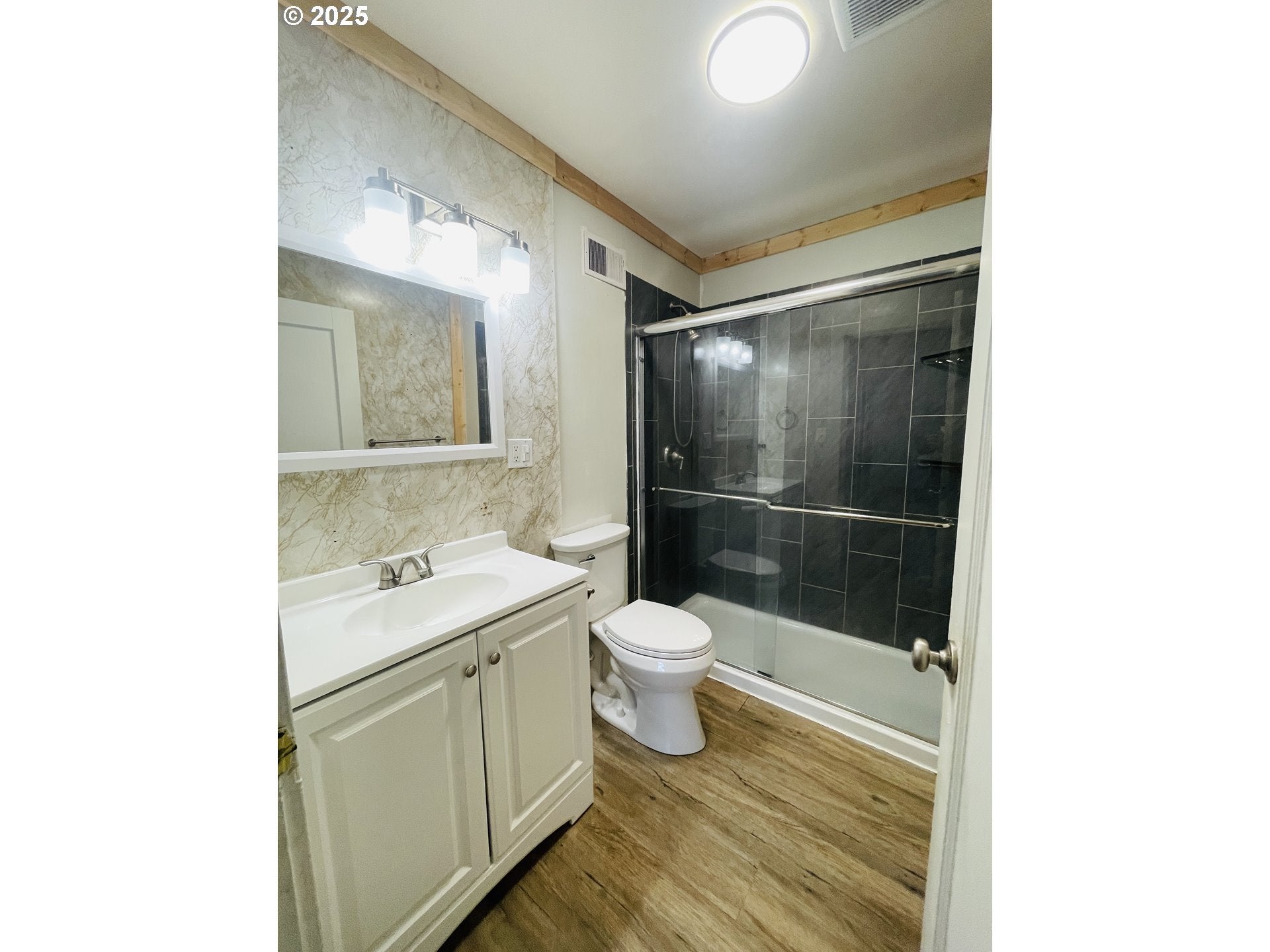 Bandon, Oregon, 97411, United States, 4 Bedrooms Bedrooms, ,2 BathroomsBathrooms,Residential,For Sale,1983283