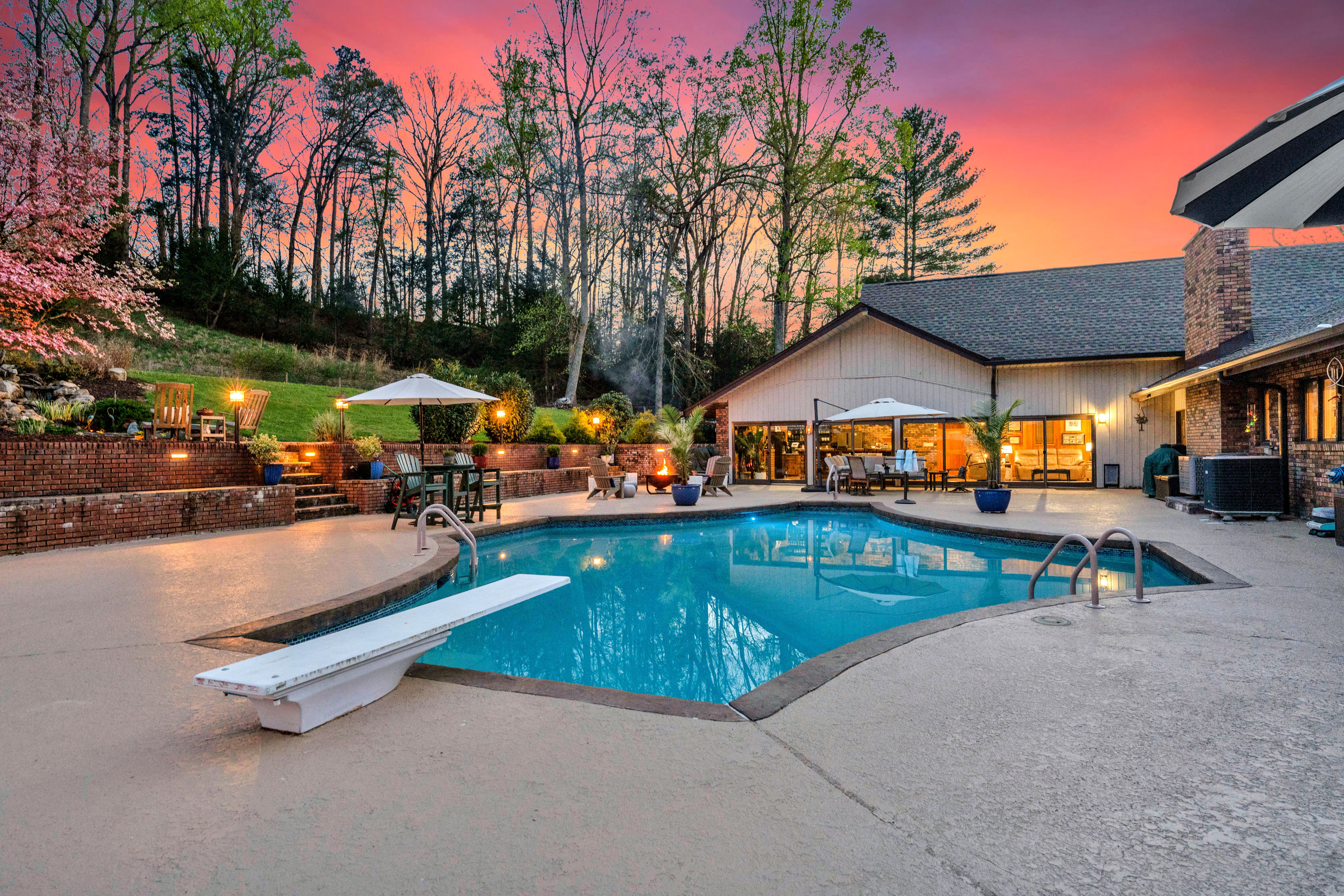  4953 Weaver Pike, Bluff City, TN 37618 - 物件實景