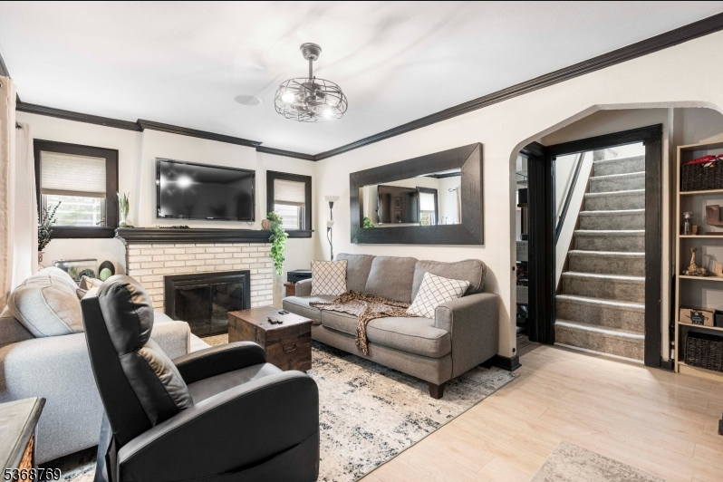 Union, New Jersey, 07083, United States, 3 Bedrooms Bedrooms, ,3 BathroomsBathrooms,Residential,For Sale,1885443