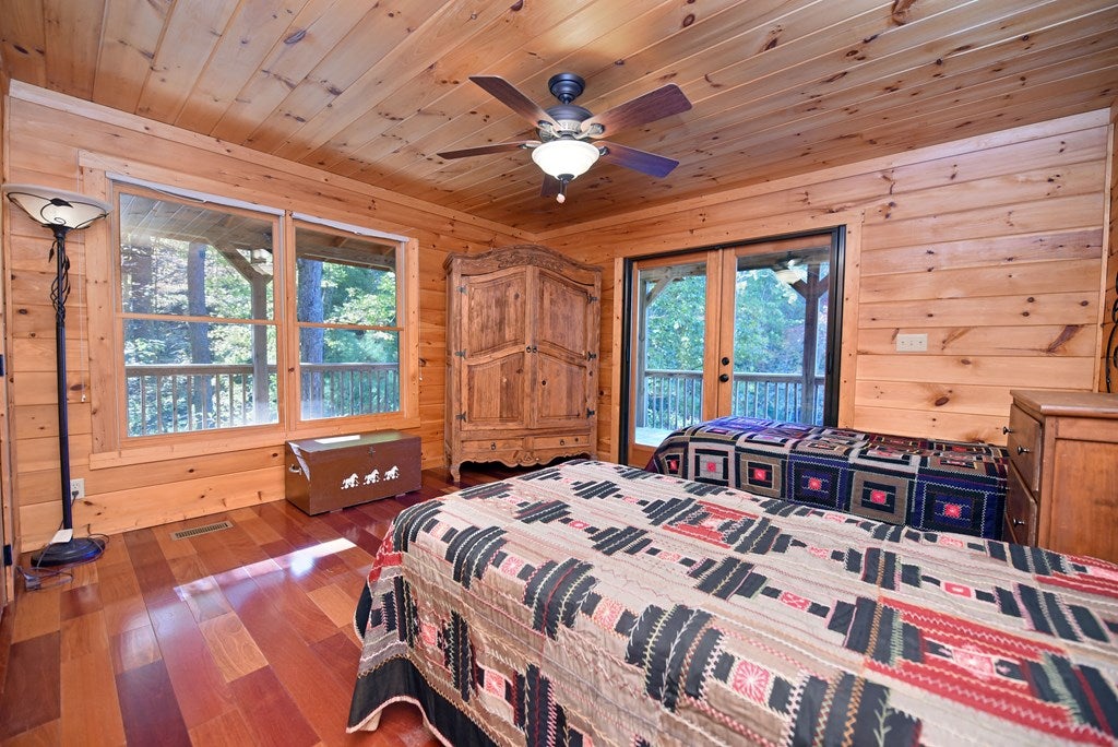 Suches, Georgia, 30572, United States, 3 Bedrooms Bedrooms, ,3 BathroomsBathrooms,Residential,For Sale,1877290