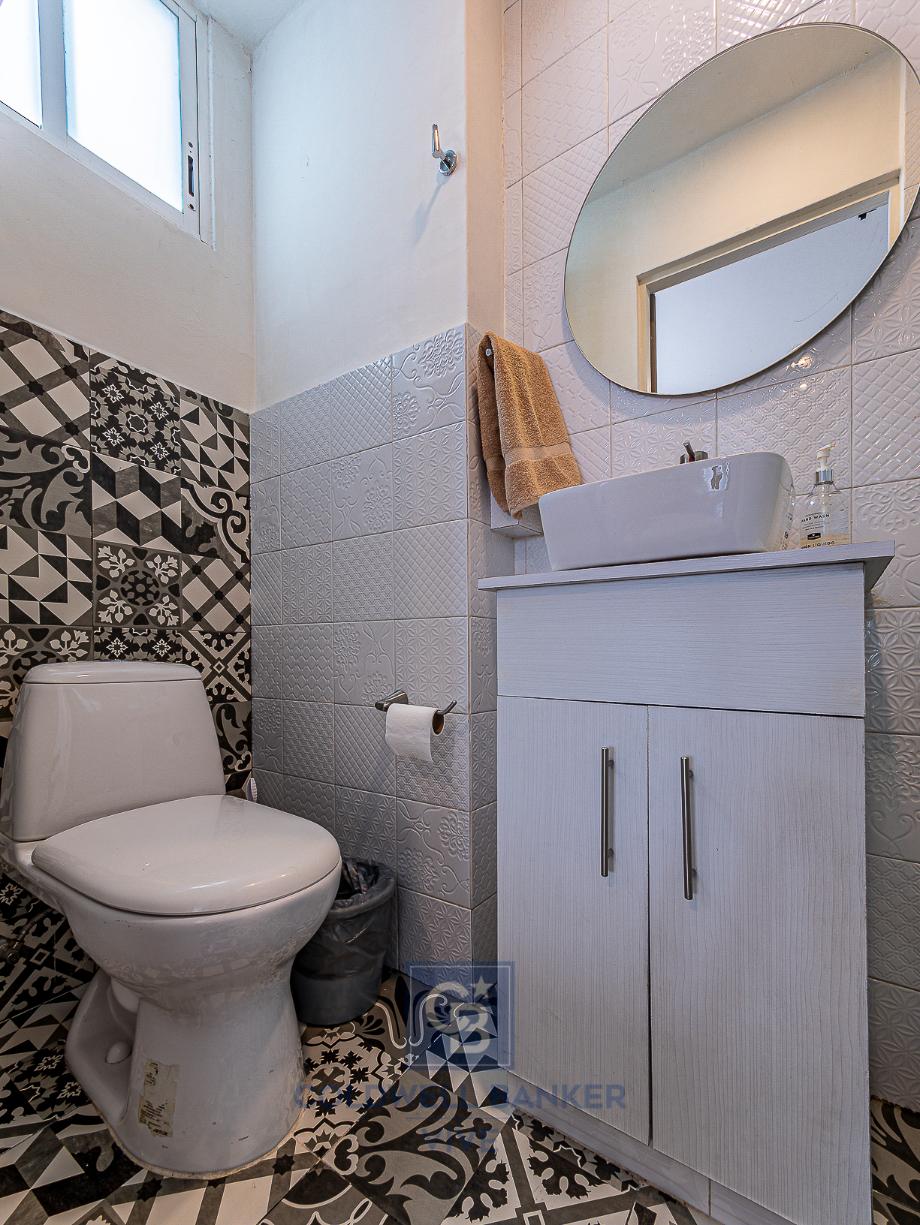 Rio Lerma, Cuauhtémoc, Ciudad de México, 06500, Mexico, 4 Bedrooms Bedrooms, ,3 BathroomsBathrooms,Residential,For Sale,Rio Lerma,1592010