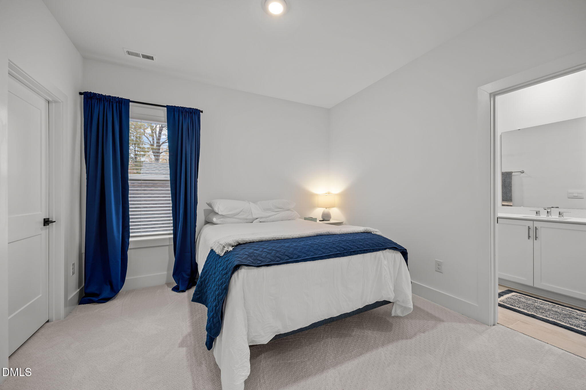 Knightdale, North Carolina, 27545, United States, 4 Bedrooms Bedrooms, ,4 BathroomsBathrooms,Residential,For Sale,1989366