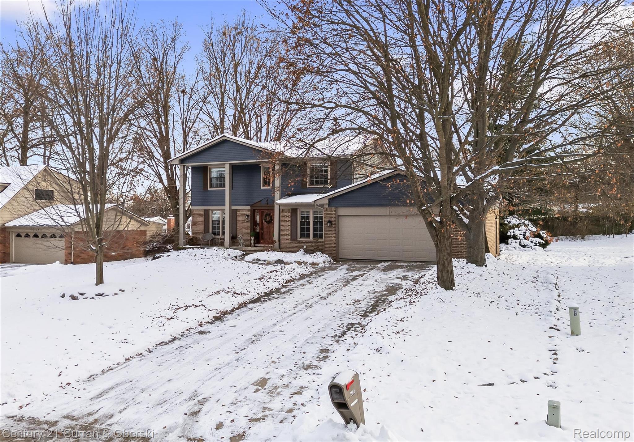 Northville, Michigan, 48167, United States, 5 Bedrooms Bedrooms, ,3 BathroomsBathrooms,Residential,For Sale,2009977