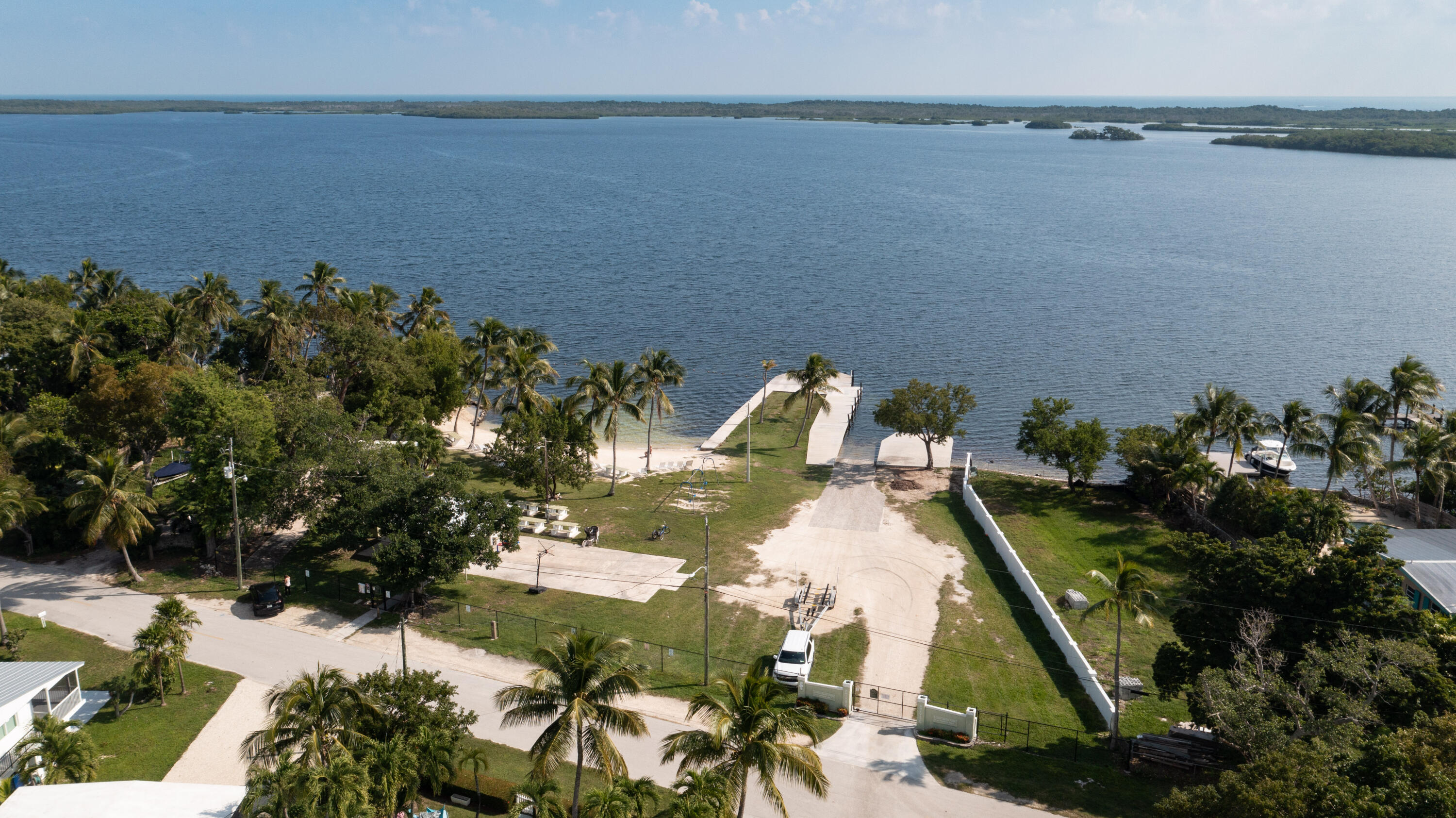 KEY LARGO, Florida, 33037, United States, 3 Bedrooms Bedrooms, ,2 BathroomsBathrooms,Residential,For Sale,1950983