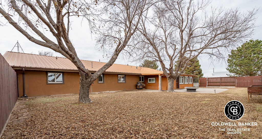 Garden City, Kansas, 67846, United States, 4 Bedrooms Bedrooms, ,Residential,For Sale,2003039