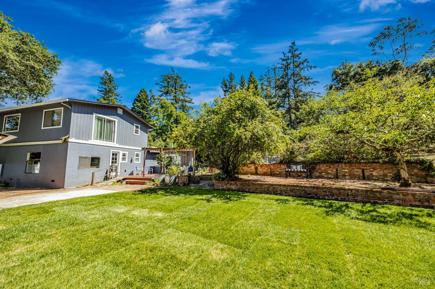 Sebastopol, California, 95472, United States, 3 Bedrooms Bedrooms, ,3 BathroomsBathrooms,Residential,For Sale,1993560