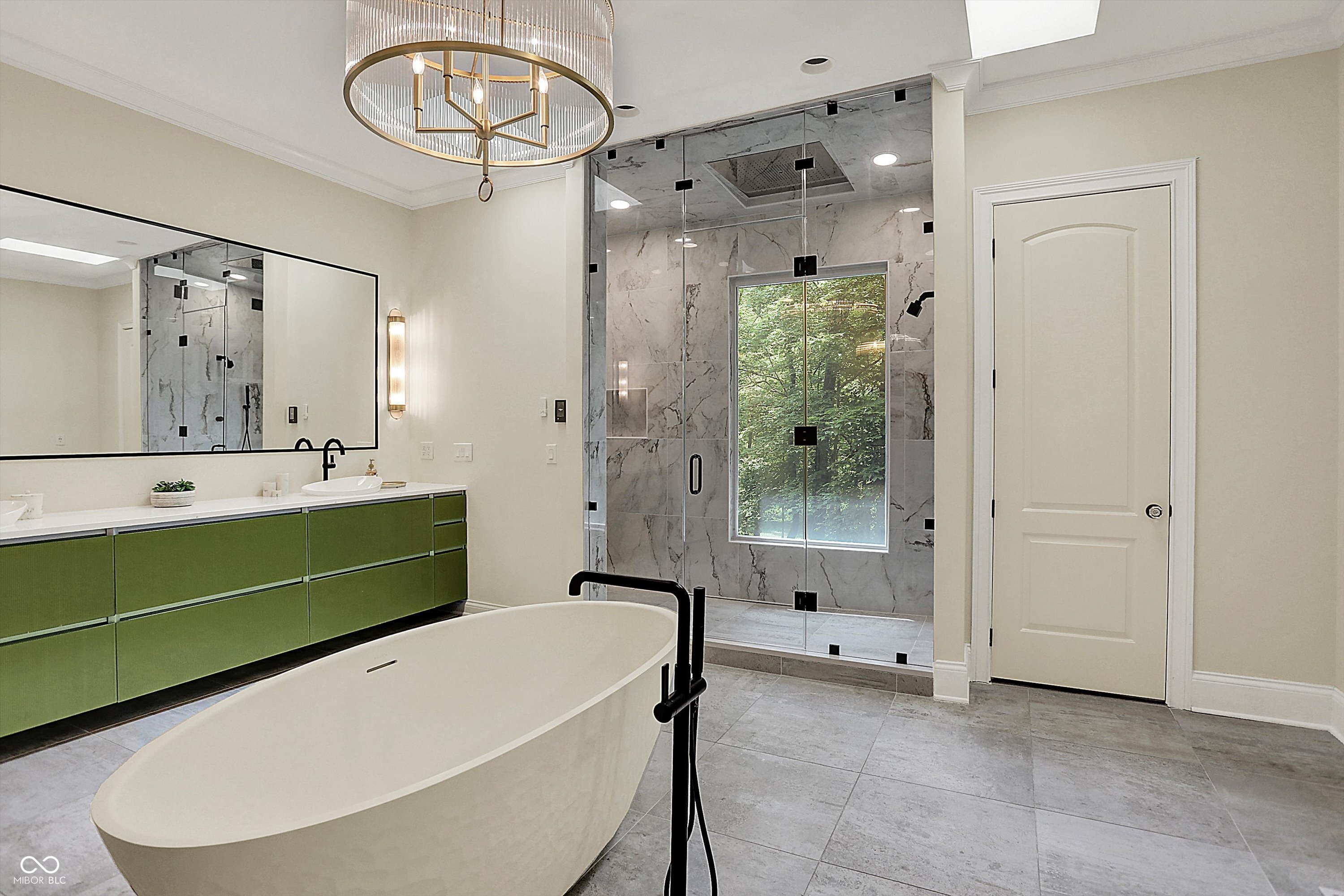 Noblesville, Indiana, 46062, United States, 6 Bedrooms Bedrooms, ,9 BathroomsBathrooms,Residential,For Sale,1979033