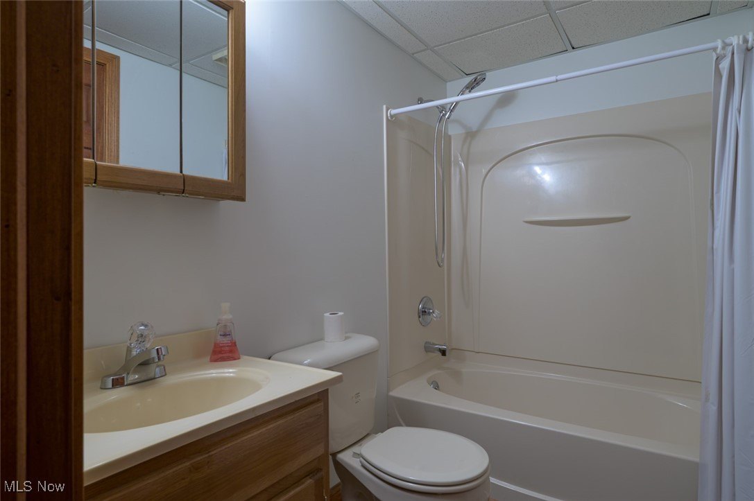 Warren, Ohio, 44484, United States, 5 Bedrooms Bedrooms, ,5 BathroomsBathrooms,Residential,For Sale,1916432