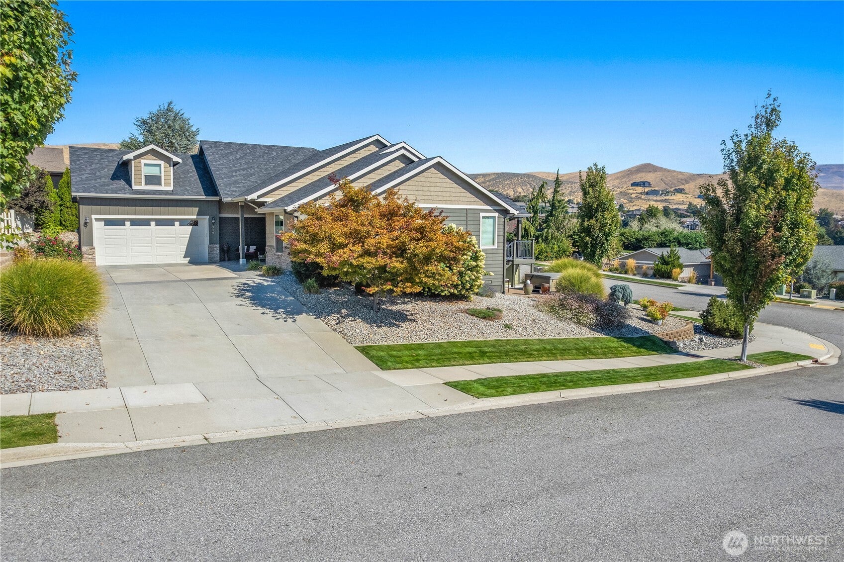Laurie Dr, Wenatchee, WA 98801