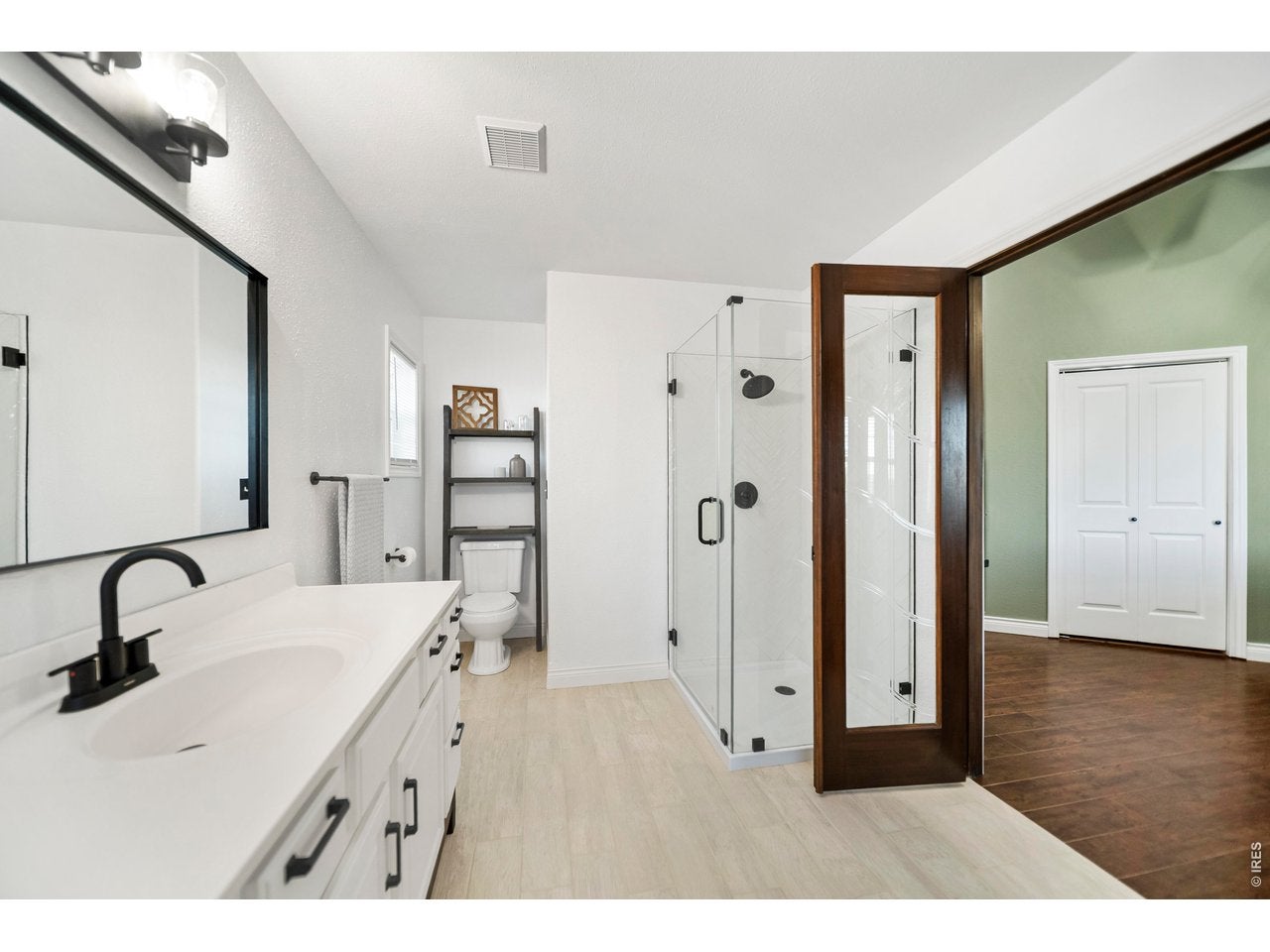 Hillrose, Colorado, 80733, United States, 6 Bedrooms Bedrooms, ,2 BathroomsBathrooms,Residential,For Sale,2043653