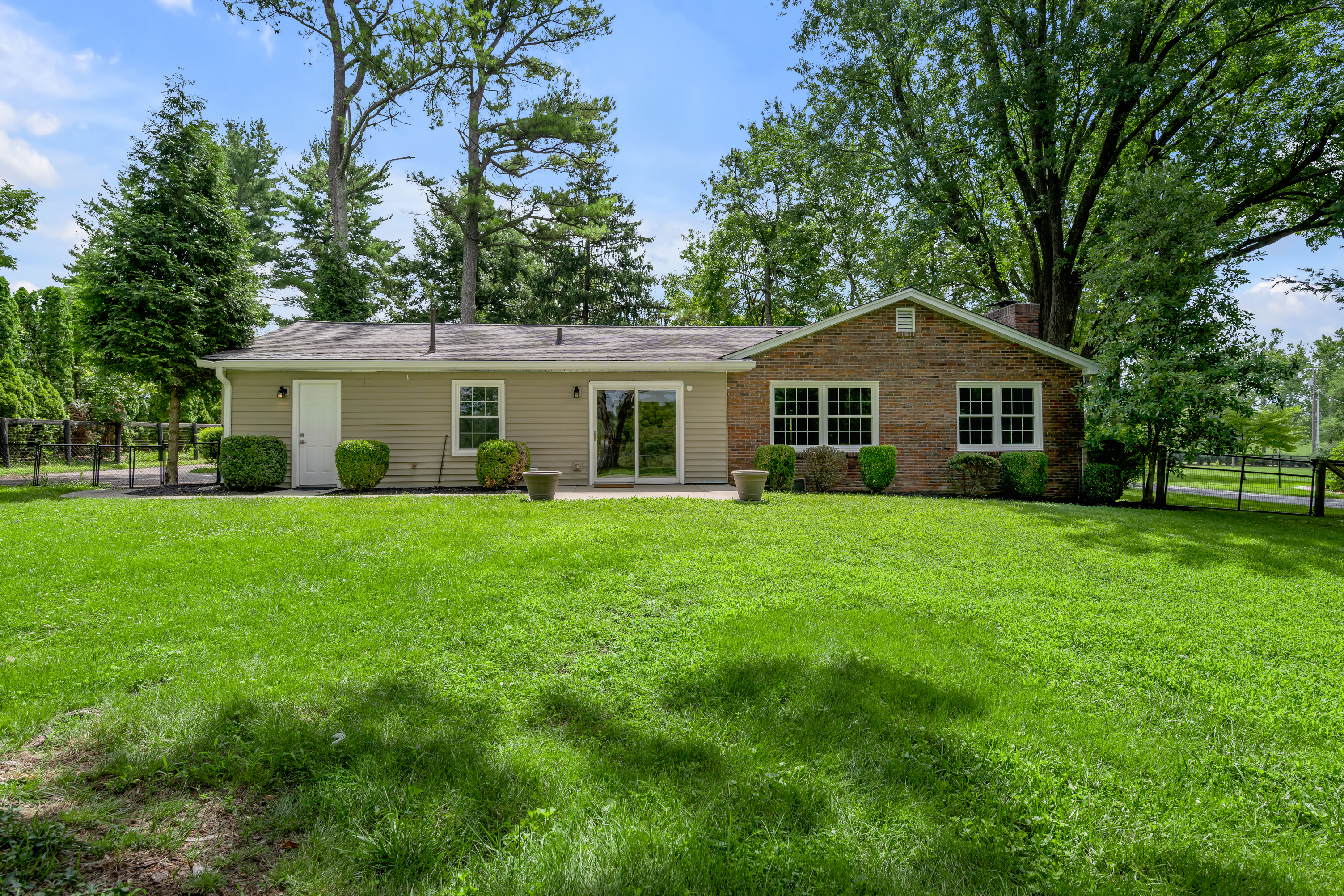  855 Walnut Hill Road - 物件實景