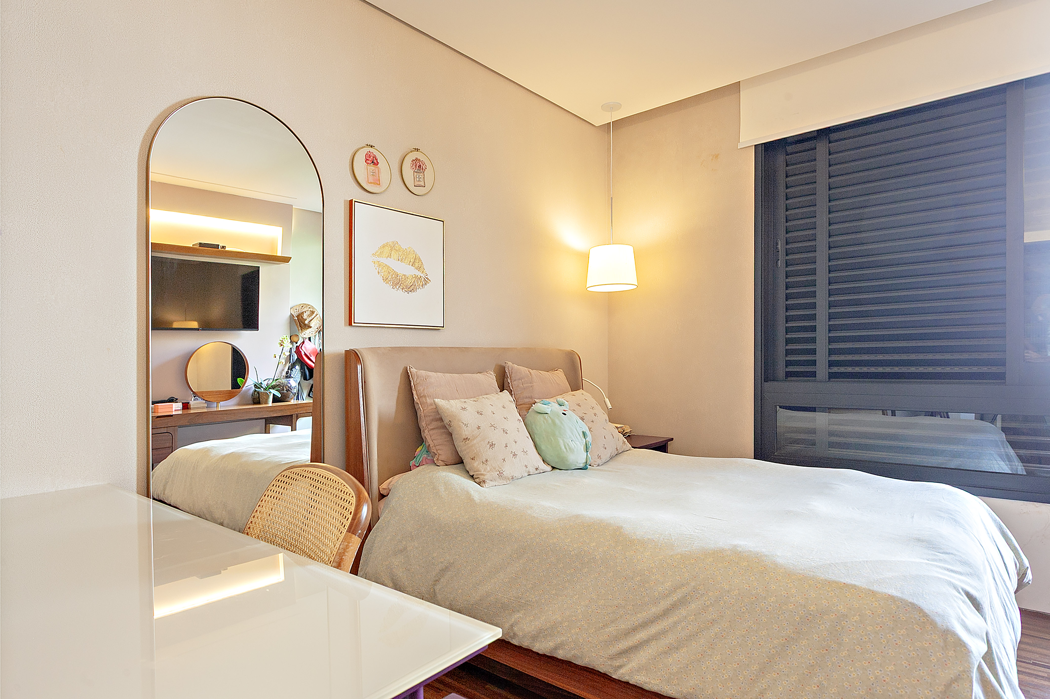  Contemporary residence in a private condominium with pool and integrated living - 物件實景