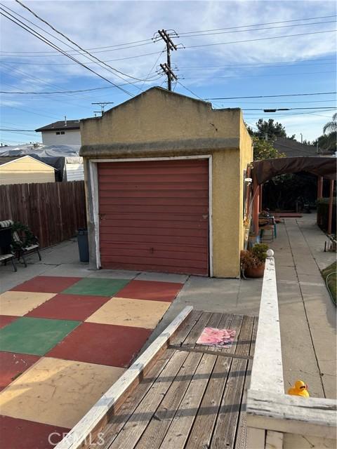 Los Angeles, California, 90001, United States, 2 Bedrooms Bedrooms, ,1 BathroomBathrooms,Residential,For Sale,1916355
