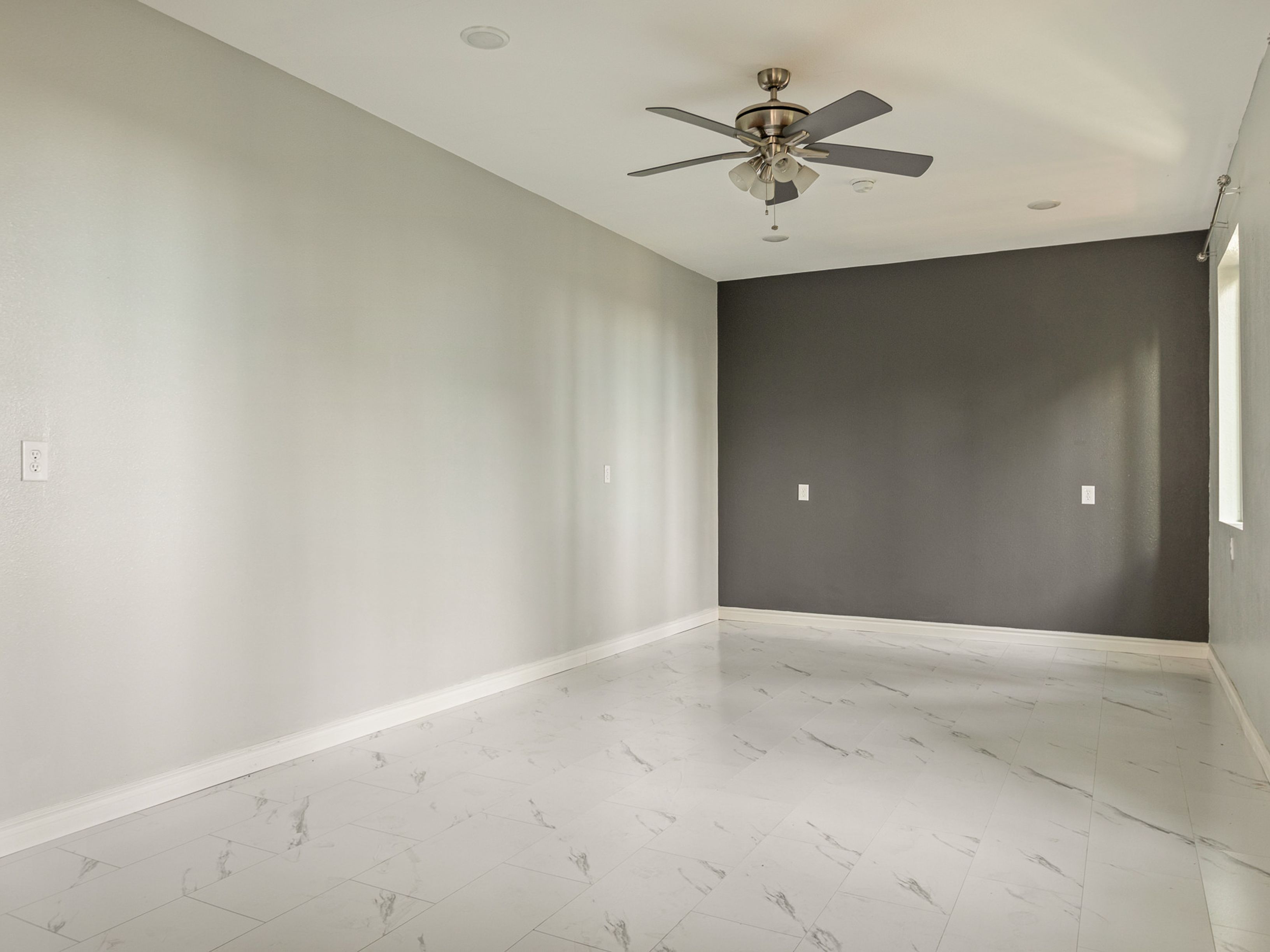  24244 Altdorf Drive, Crestline, CA 92325 - 物件實景