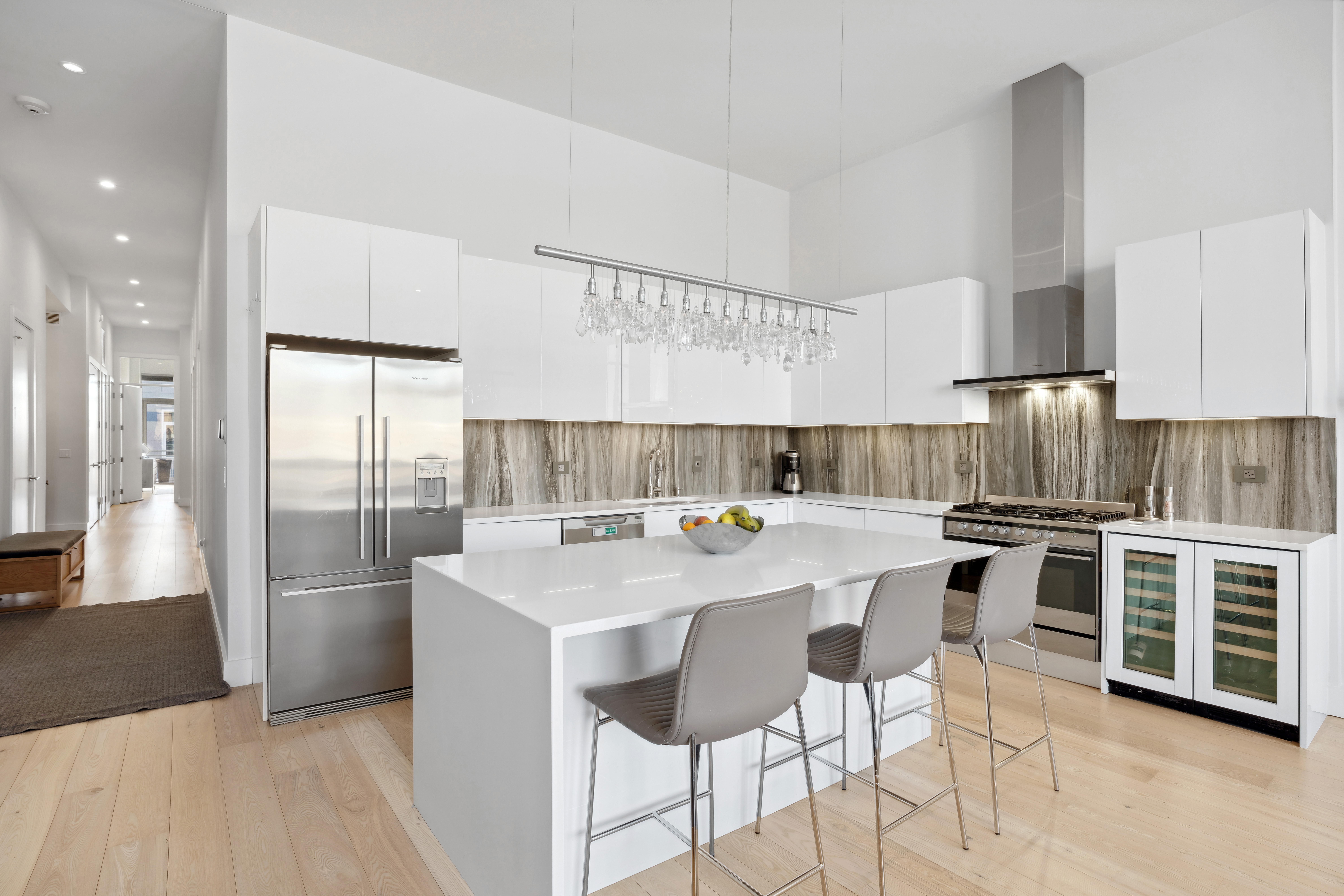  Perfect Combination of Location, Views and Modern Elegance - 物件實景