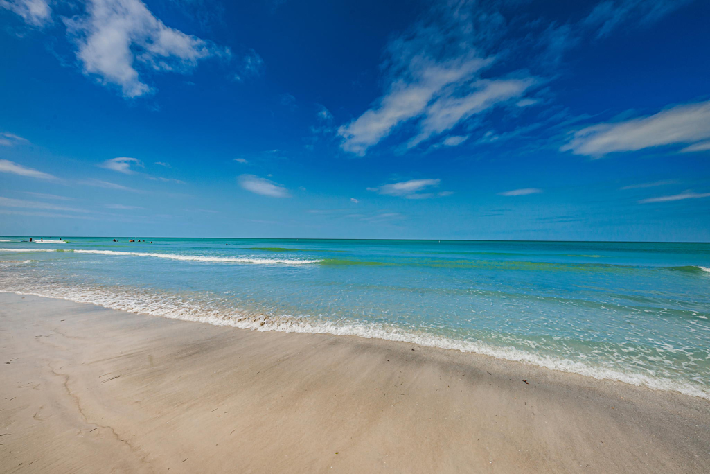 Redington Beach, Florida, 33708, United States, 3 Bedrooms Bedrooms, ,4 BathroomsBathrooms,Residential,For Sale,2014078