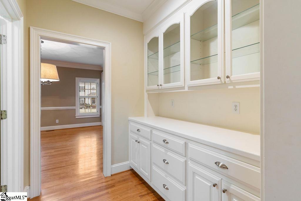 Greer, South Carolina, 29650, United States, 5 Bedrooms Bedrooms, ,4 BathroomsBathrooms,Residential,For Sale,2005494