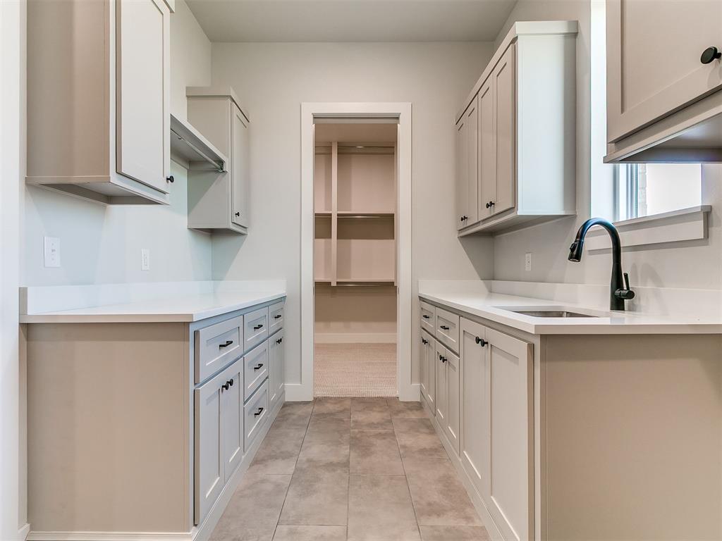 Edmond, Oklahoma, 73025, United States, 4 Bedrooms Bedrooms, ,4 BathroomsBathrooms,Residential,For Sale,1981952