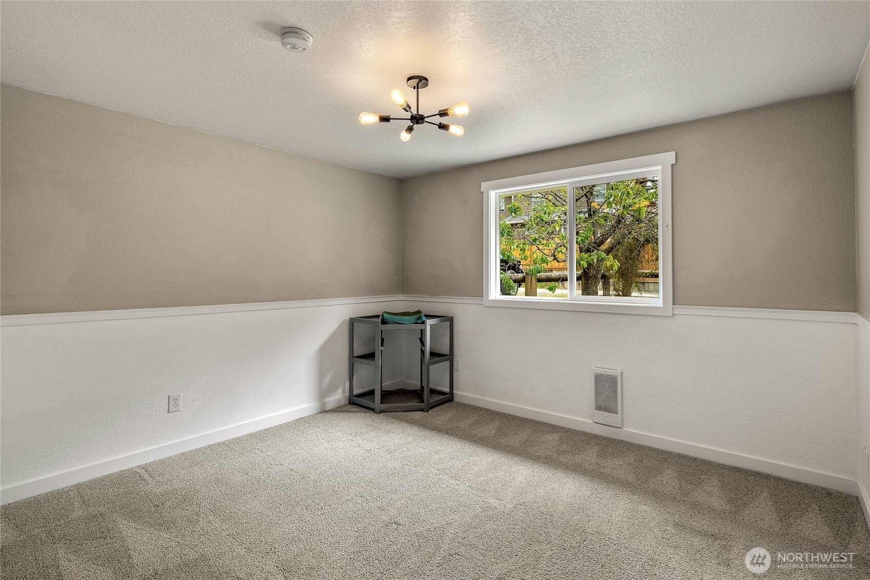 Bothell, Washington, 98012, United States, ,Land,For Sale,1913569
