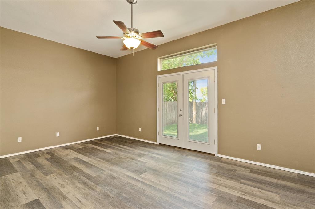 Fort Worth, Texas, 76110, United States, 6 Bedrooms Bedrooms, ,4 BathroomsBathrooms,Residential,For Sale,1837123