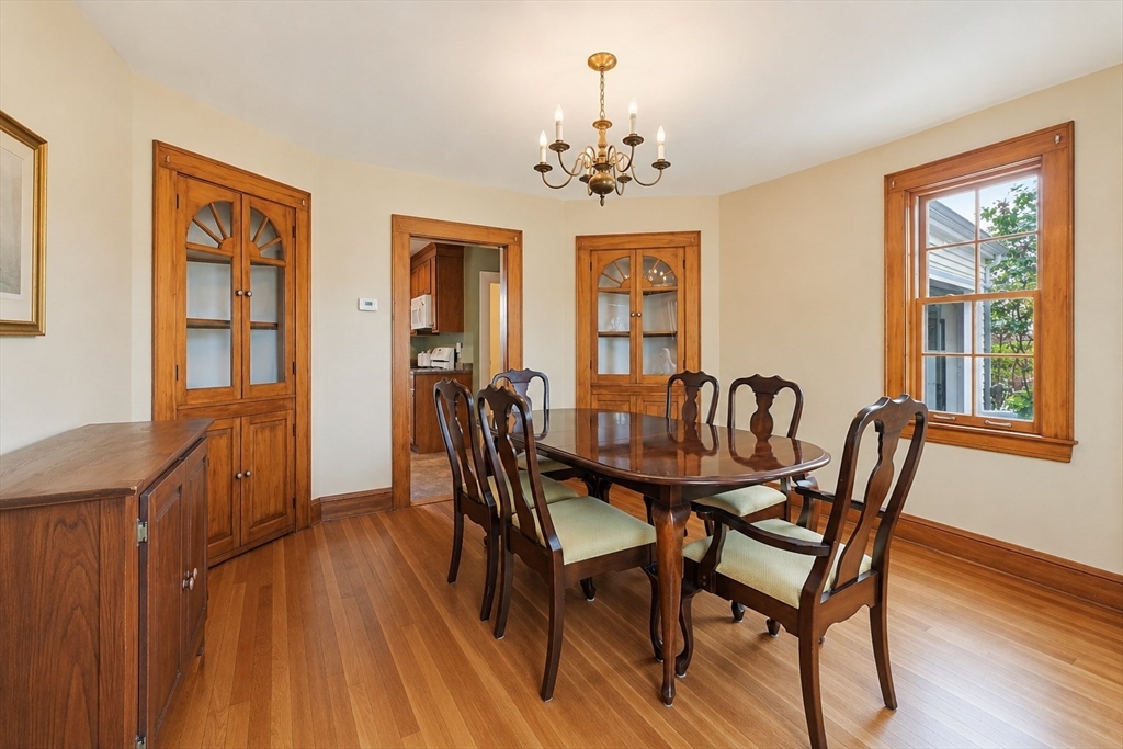 Norwood, Massachusetts, 02062, United States, 4 Bedrooms Bedrooms, ,2 BathroomsBathrooms,Residential,For Sale,2048084