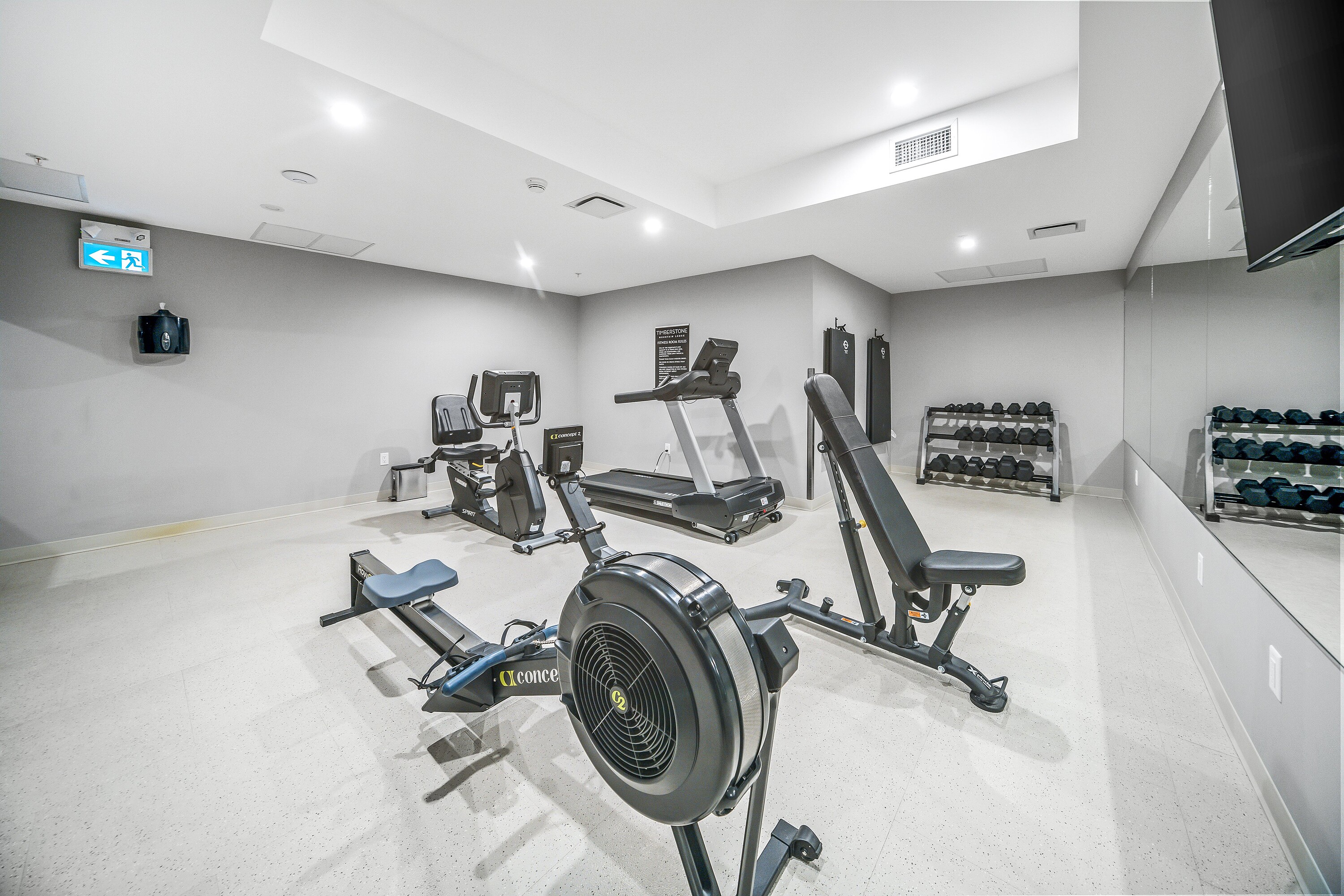  Top Floor STR in Spring Creek - 物件實景