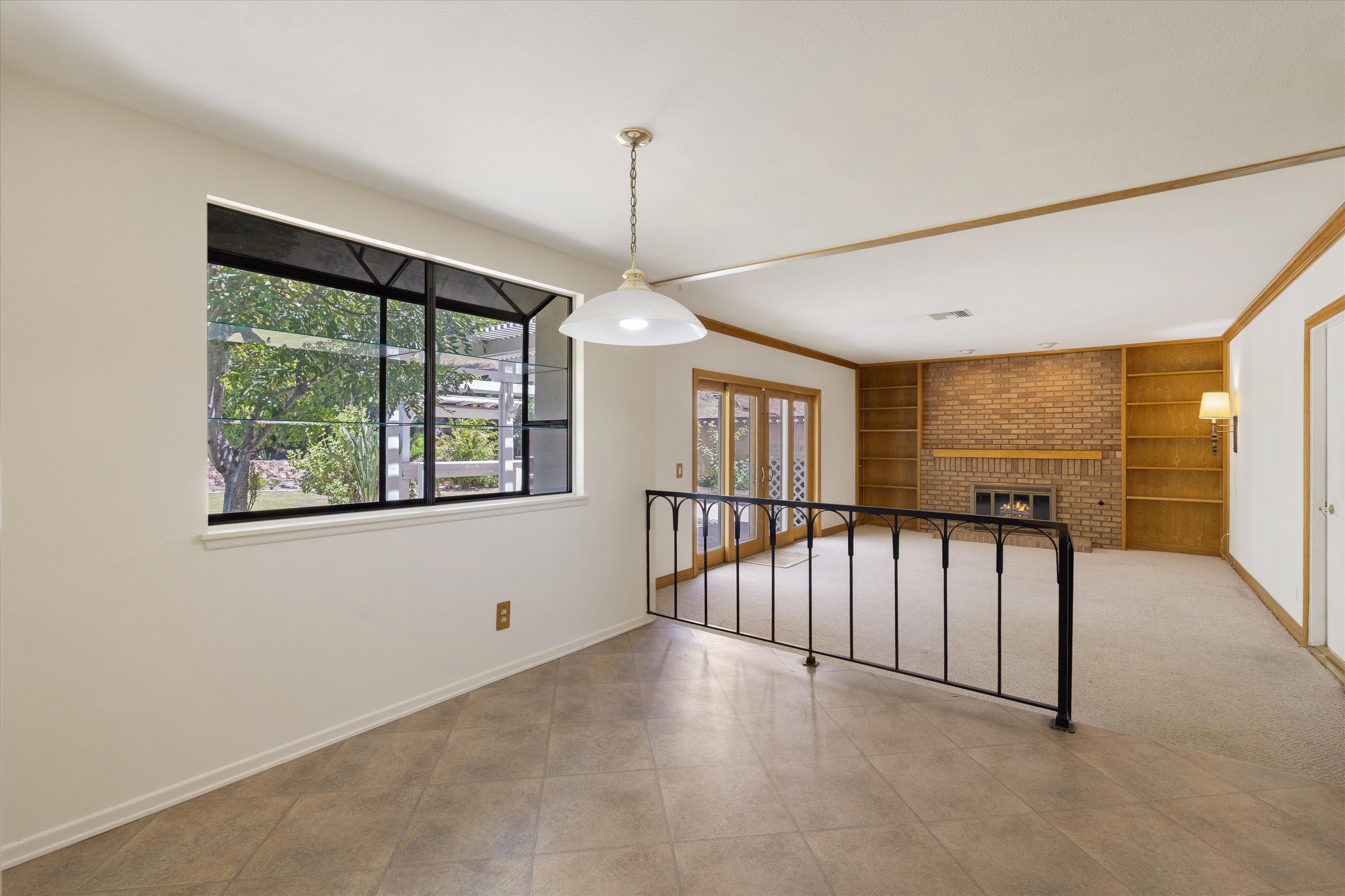 Thousand Oaks, California, 91360, United States, 5 Bedrooms Bedrooms, ,3 BathroomsBathrooms,Residential,For Sale,1895028