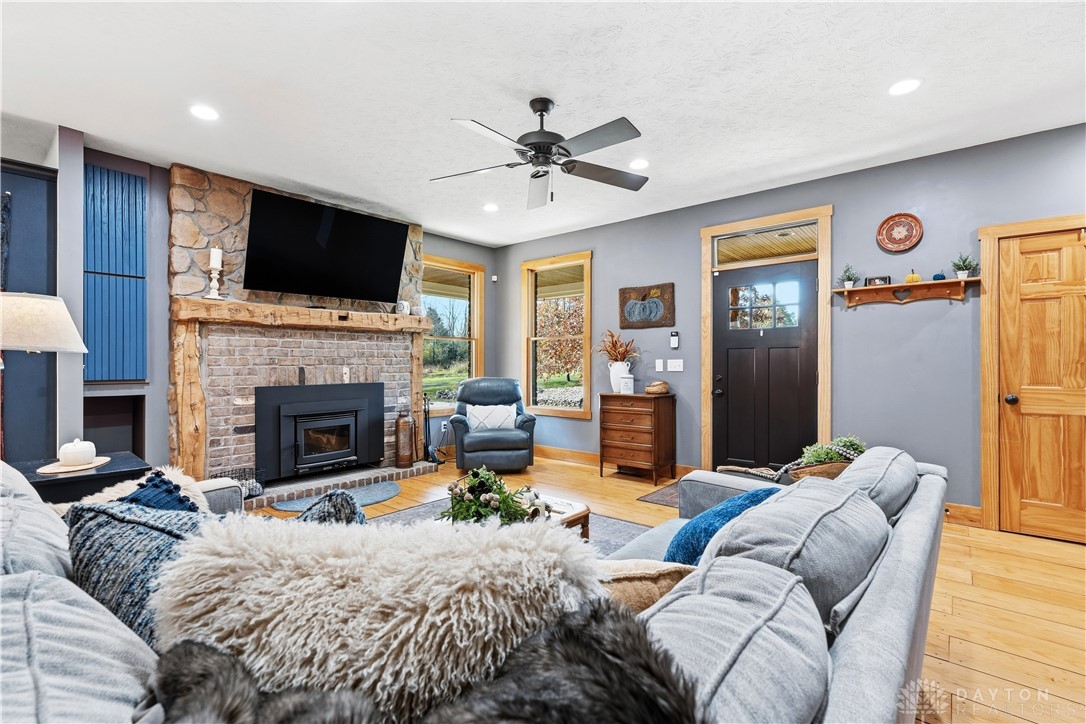 Adams Twp, Ohio, 45177, United States, 6 Bedrooms Bedrooms, ,4 BathroomsBathrooms,Residential,For Sale,1989294