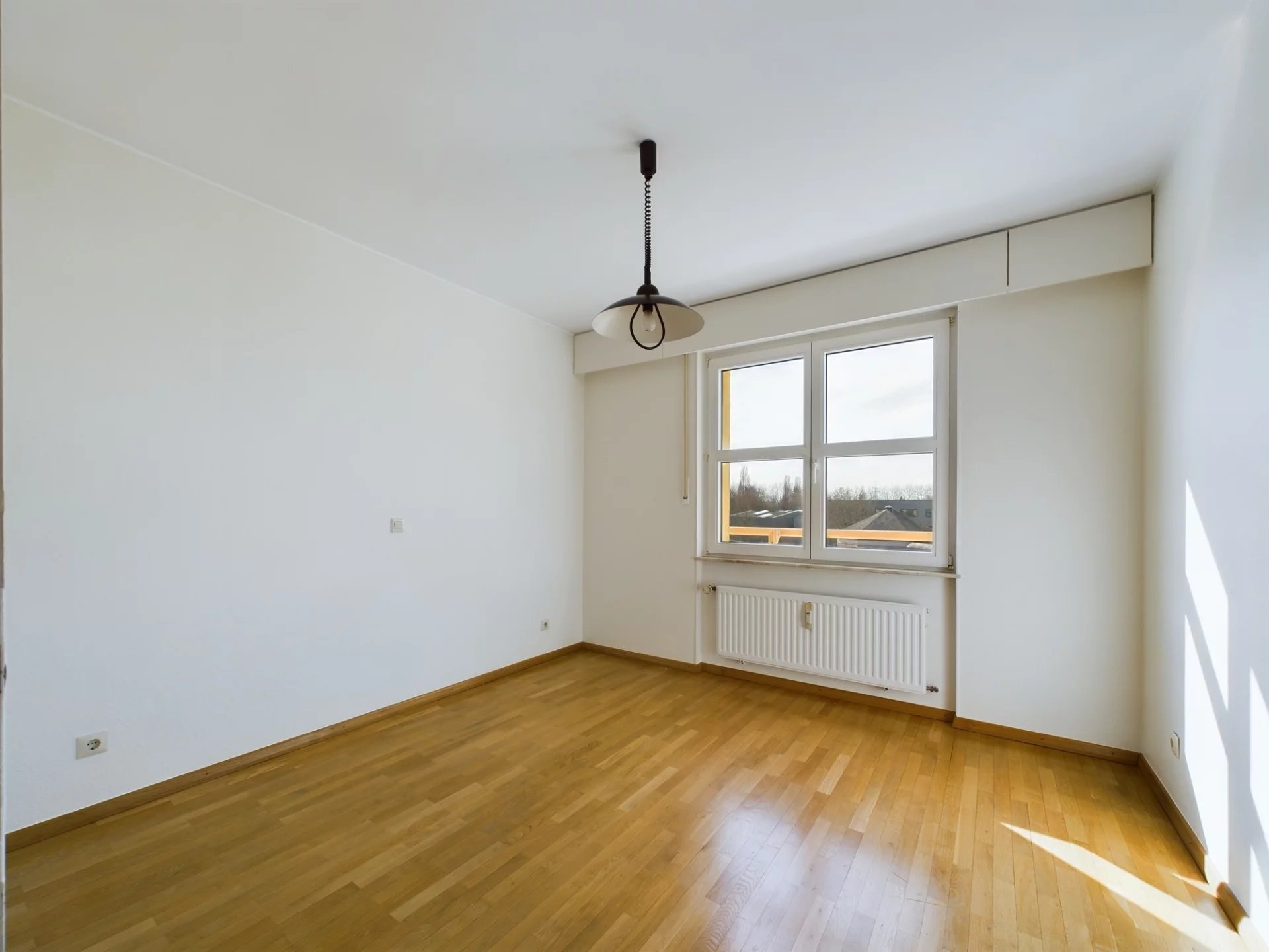 Luxembourg, Canton de Luxembourg, LU, 2 Bedrooms Bedrooms, ,1 BathroomBathrooms,Residential,For Sale,1999100