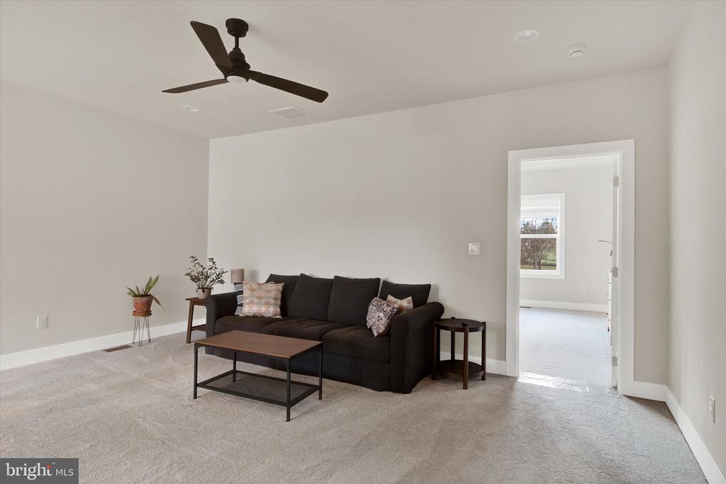 Doylestown, Pennsylvania, 18901, United States, 3 Bedrooms Bedrooms, ,3 BathroomsBathrooms,Residential,For Sale,1993457